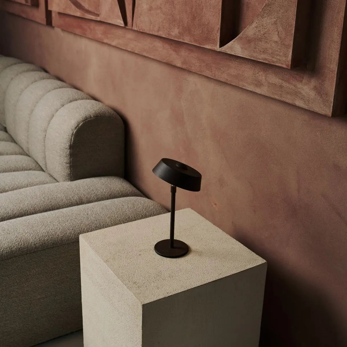 Luca Mocha Brown USB genopladelig bordlampe