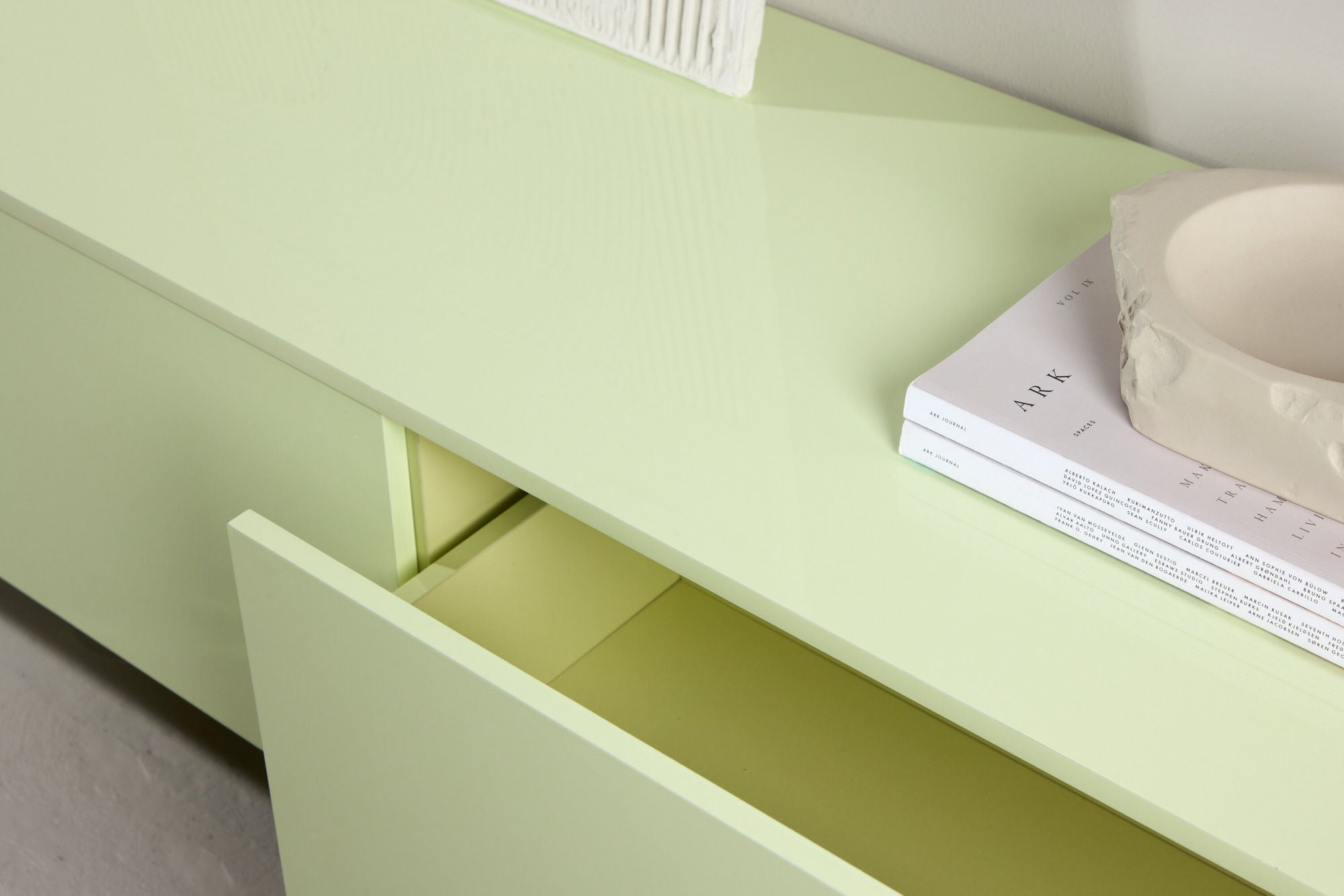 Venture Home Frihamn Drawer 160x45x35 cm - MDF / Glossy Green