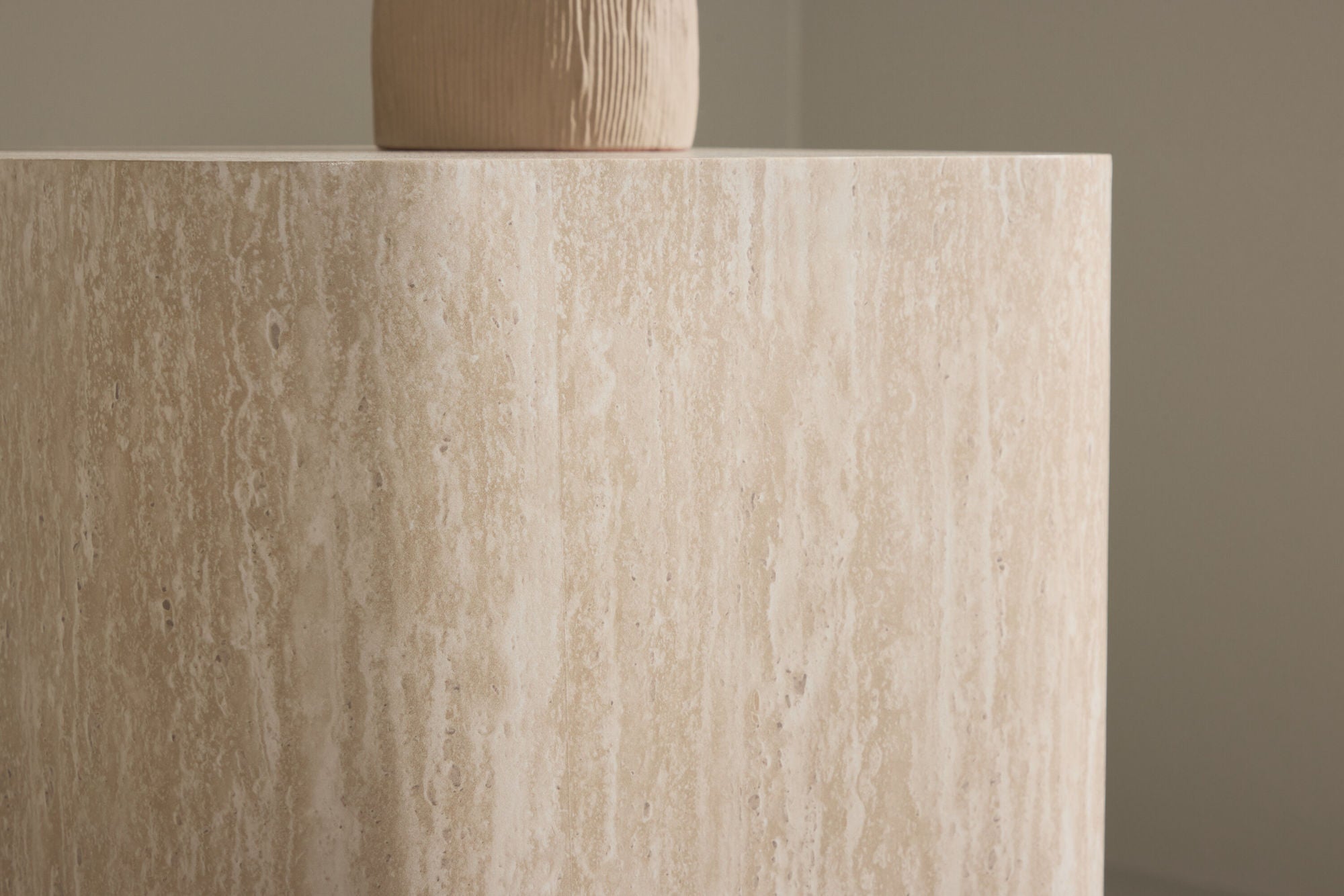 Venture Home Klirou Side bord 40x40x50 - MDF Travertinelook