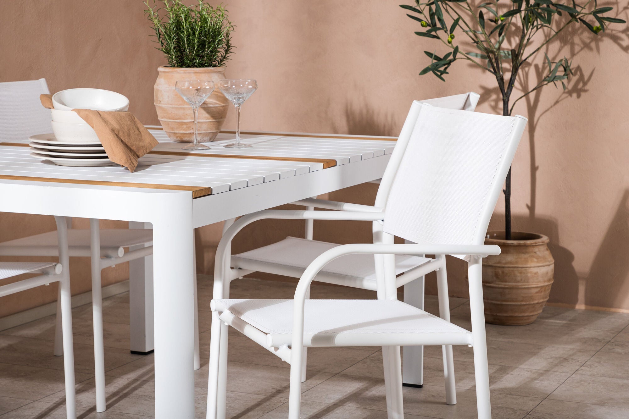 Venture Home Togo - spisebord- White / Teak - Allu / Teak - 150*100 +Santorini Arm stol (Stackable) - White Alu / White Textilene _4