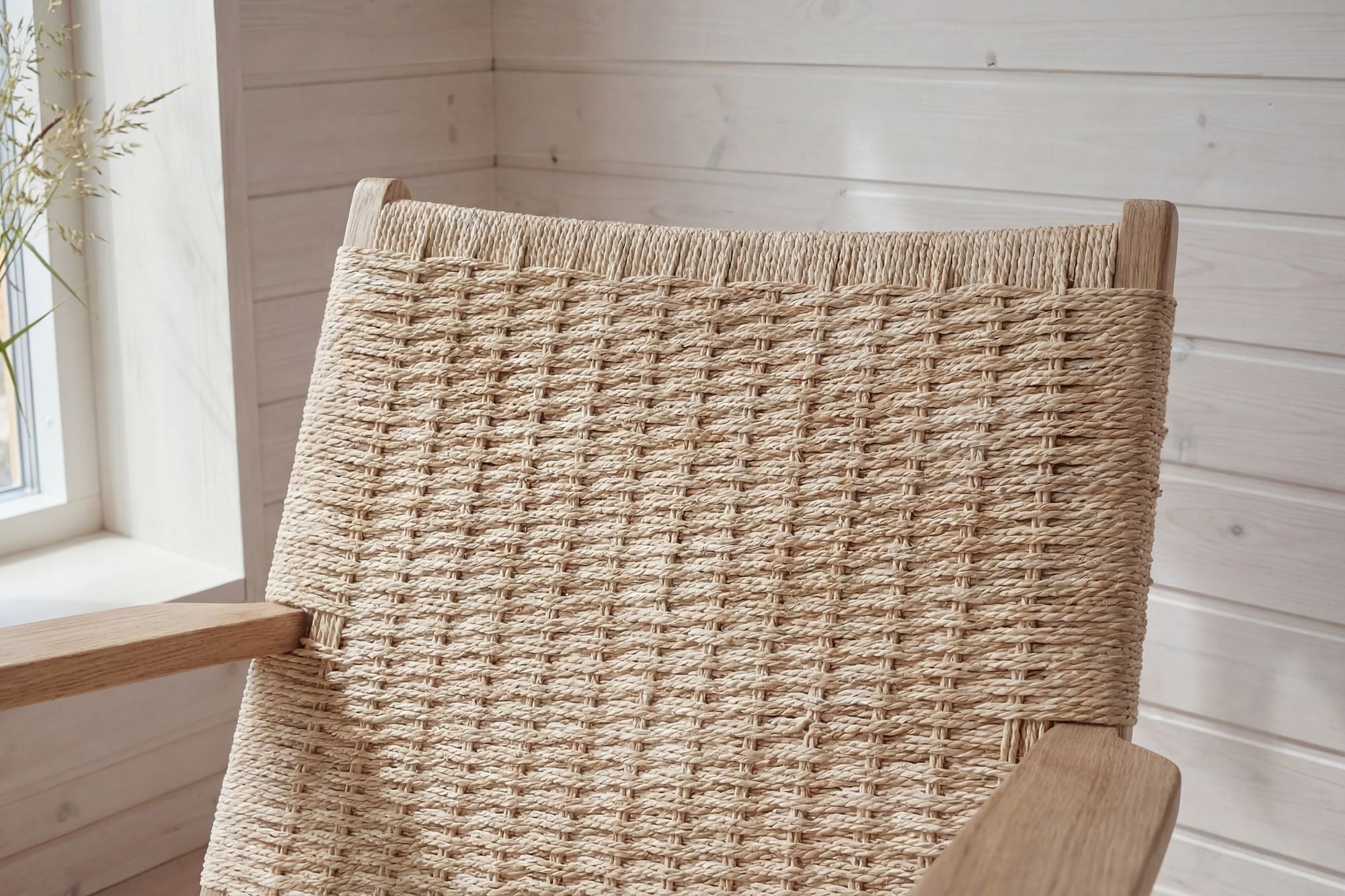 Vind Lazy Armchair - Whitewash/ Beige