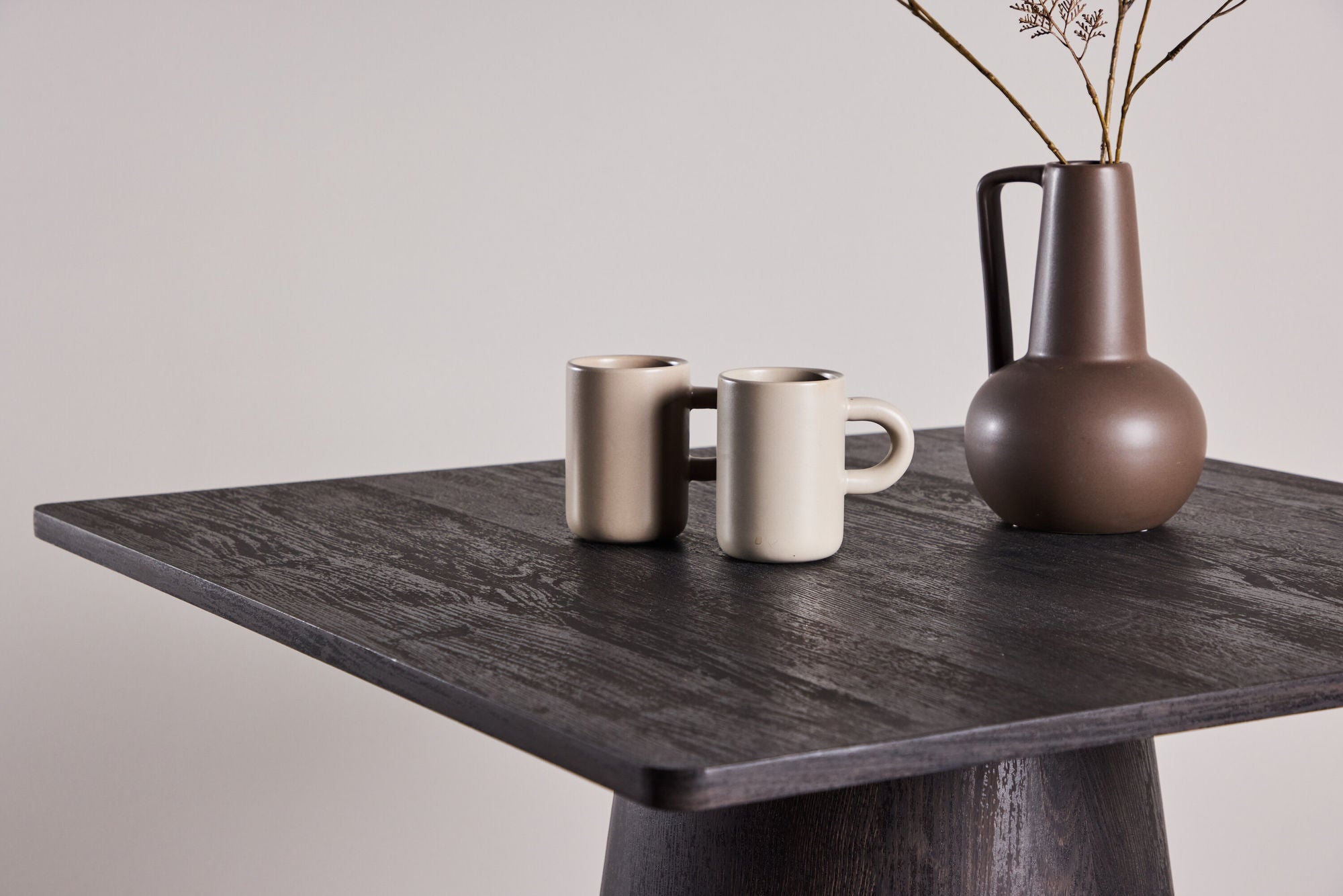 Venture Home Lanzi spisebord 80x80x75 cm - Mocca