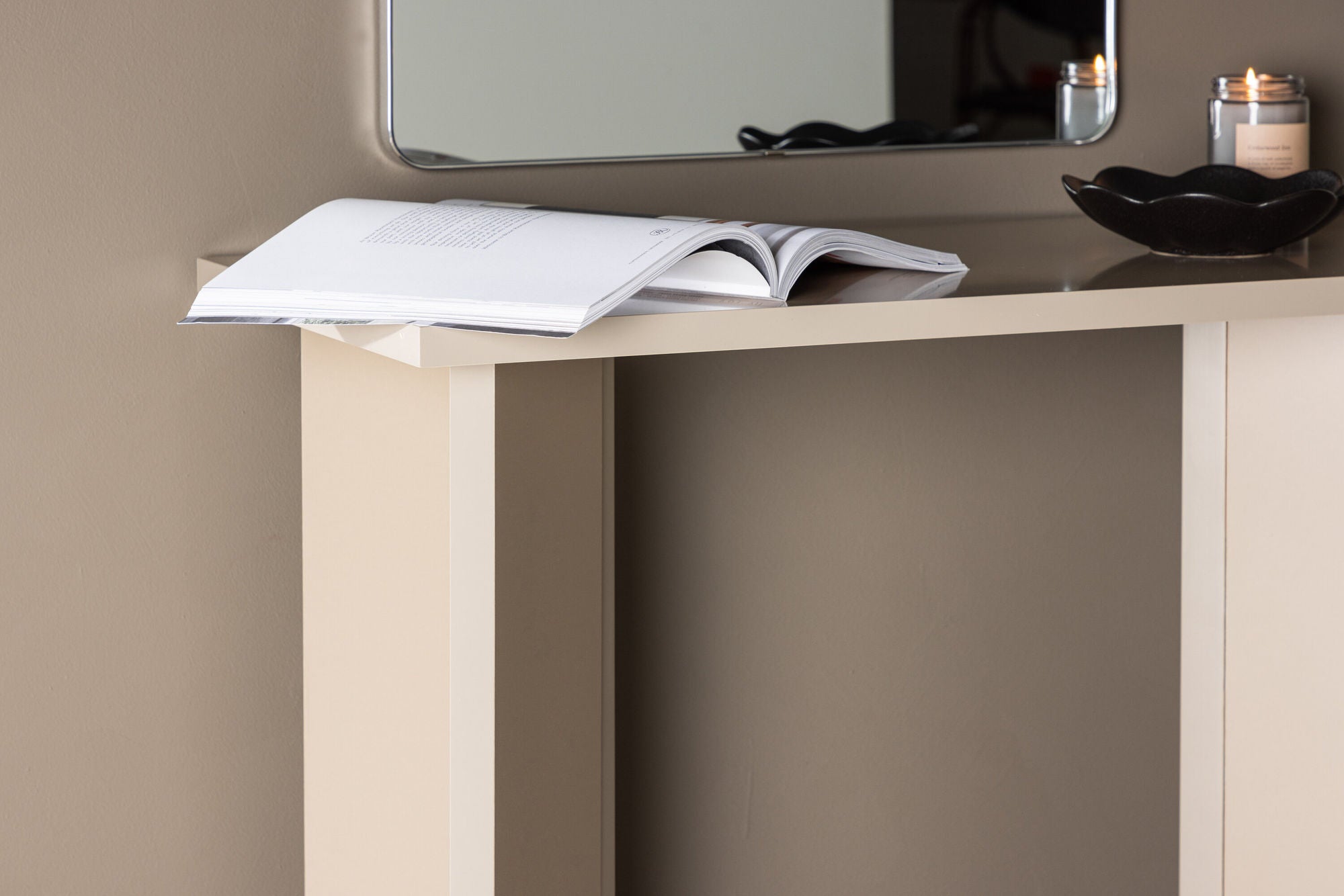 Vind Kristansund skrivebord - Beige / Beige MDF