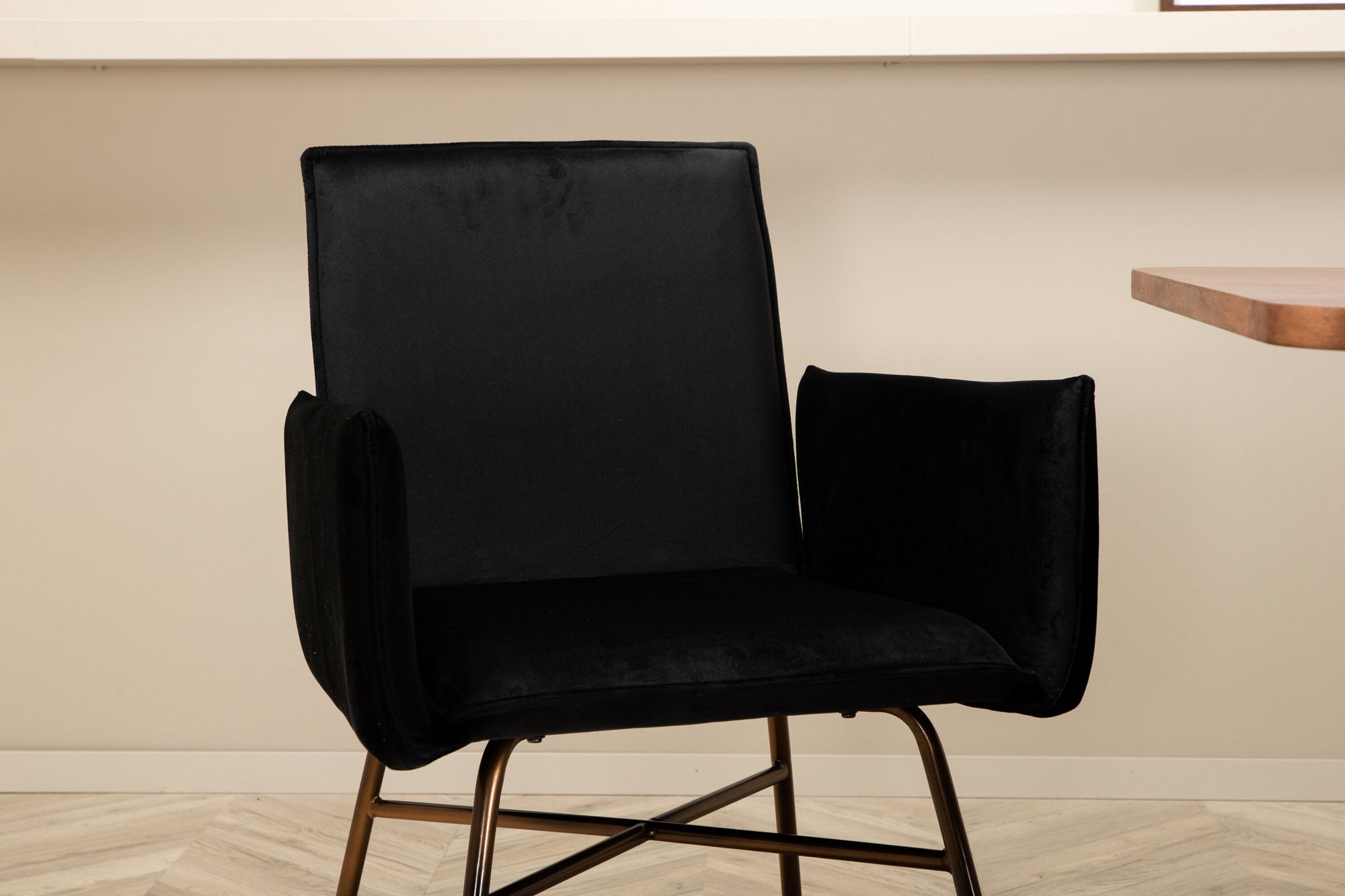 Venture Home Uno spisebord , Black Walnut Veneer+Petra stol , Distressed Copper Black Velvet_4