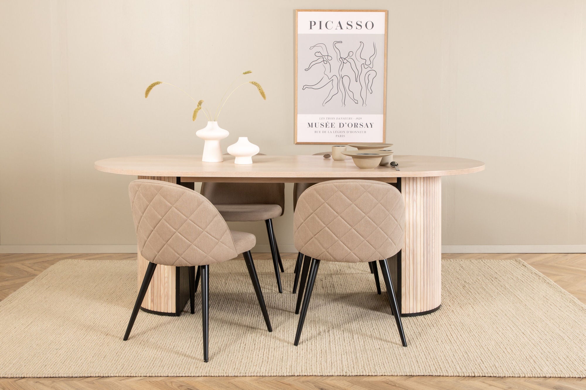 Venture Home Bianca Oval spisebord , White Wash Black Veneer+Velvet Stitches stol , Black Beige Velvet_4