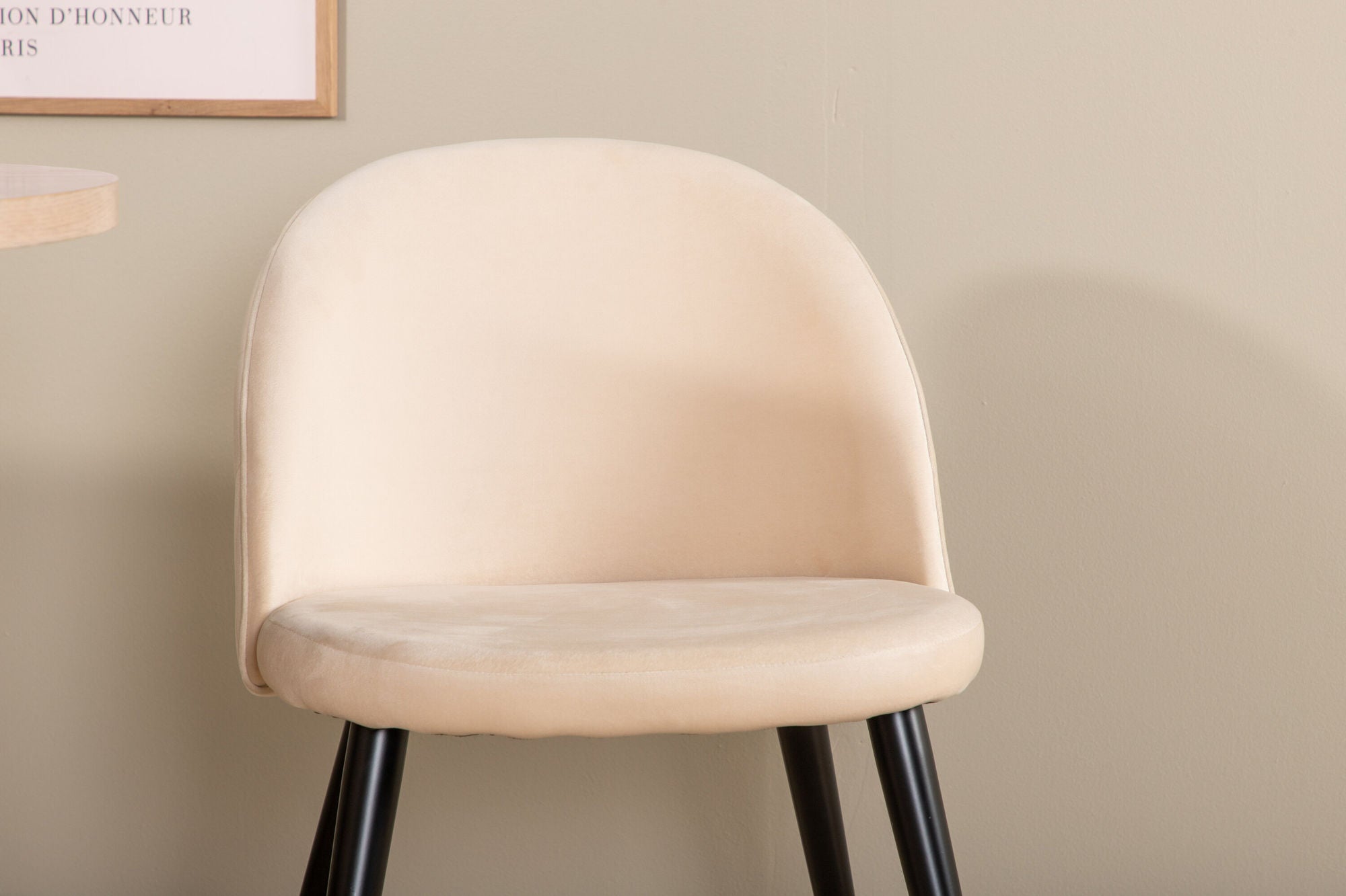 Venture Home Bianca Oval spisebord , White Wash Black Veneer+Velvet Stitches stol , Black Beige Fabric (Polyester linen )_4