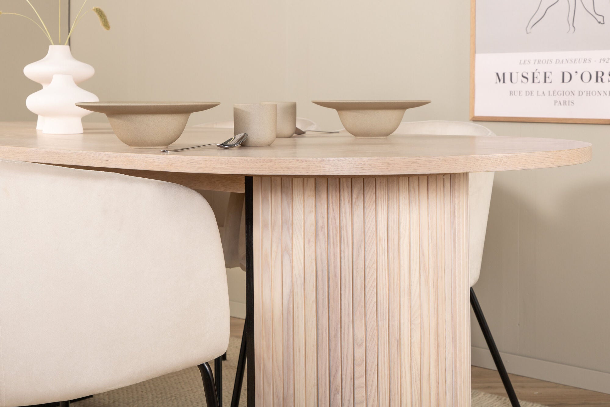 Venture Home Bianca Oval spisebord , White Wash Black Veneer+Berit stol , Black Beige Velvet_4