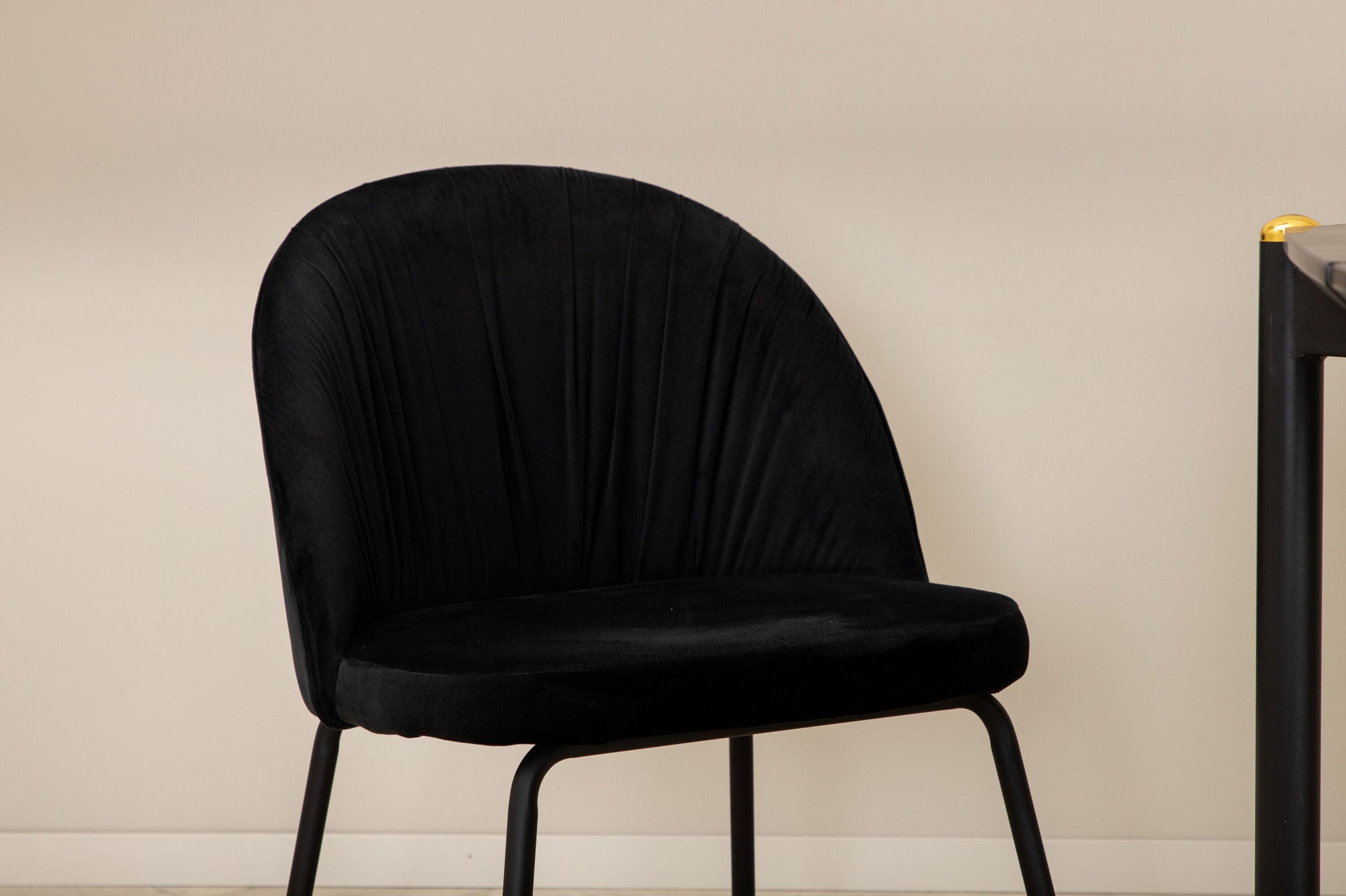 Venture Home Pelle spisebord , Black black Black+Wrinkles Spisebordsstol , Black Legs , Black Velvet_6