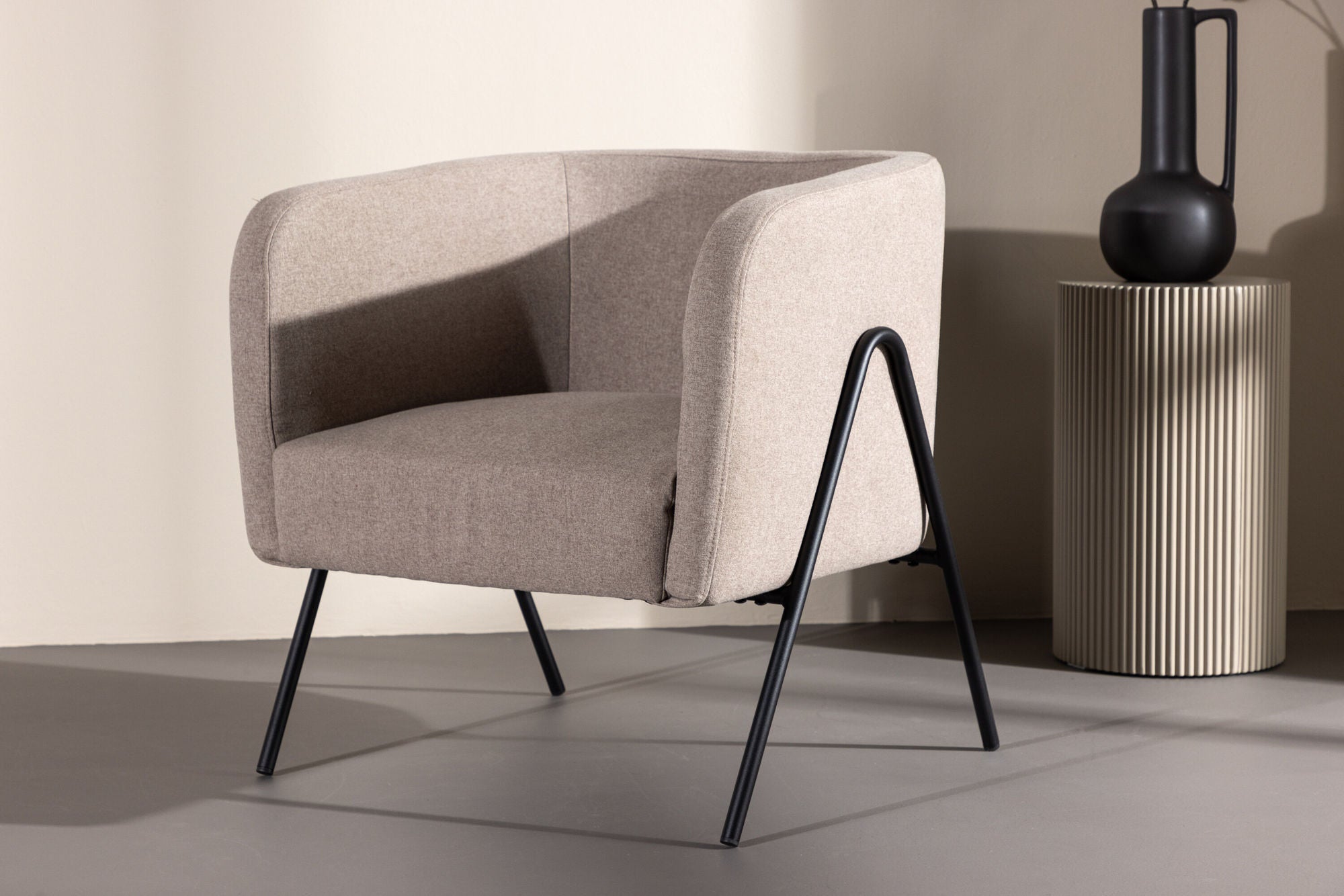 Venture Home Rika Armchair - Beige / Black