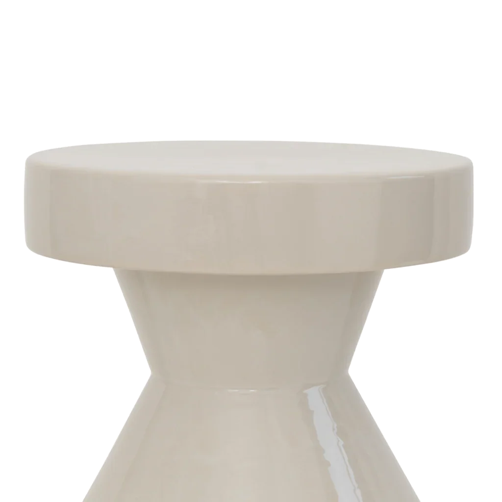 Skulpturelt sidebord