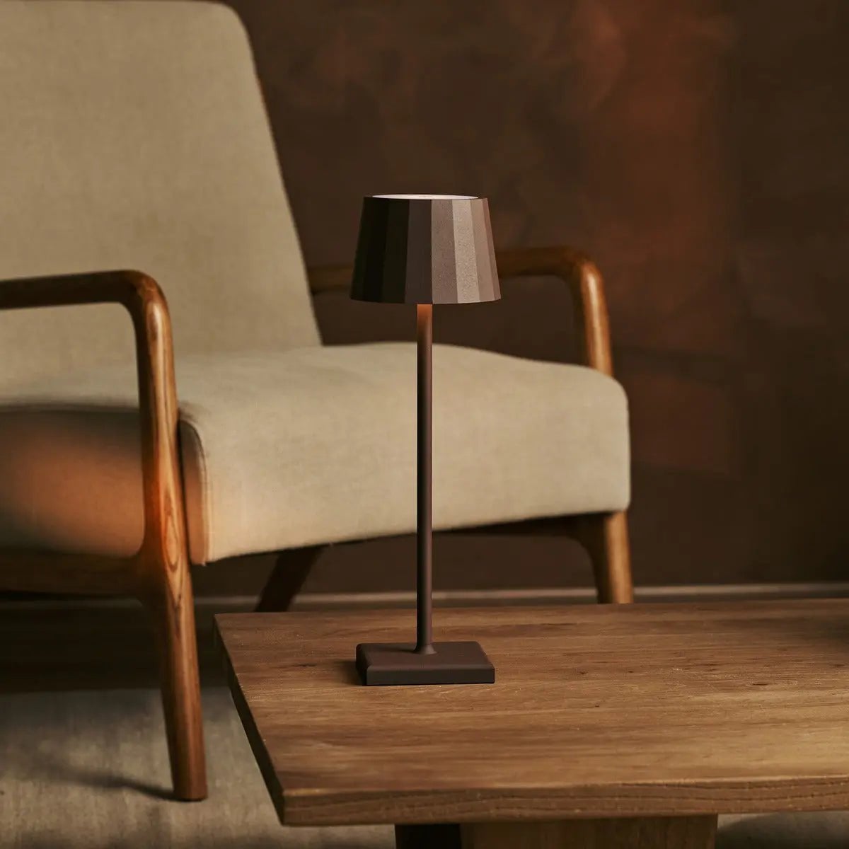 William Mocha Brown genopladelig bordlampe