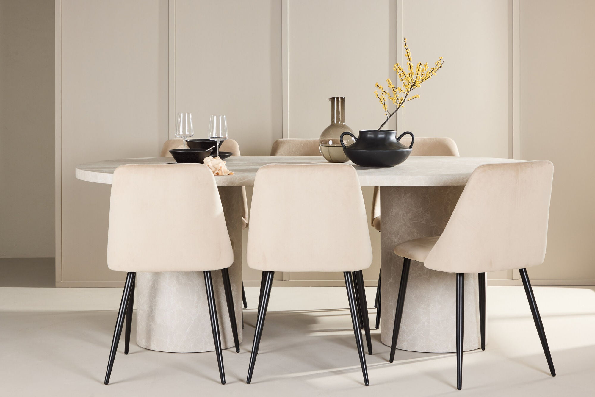 Venture Home Narvik bord - Beige with 6 Night stol - Black / Beige