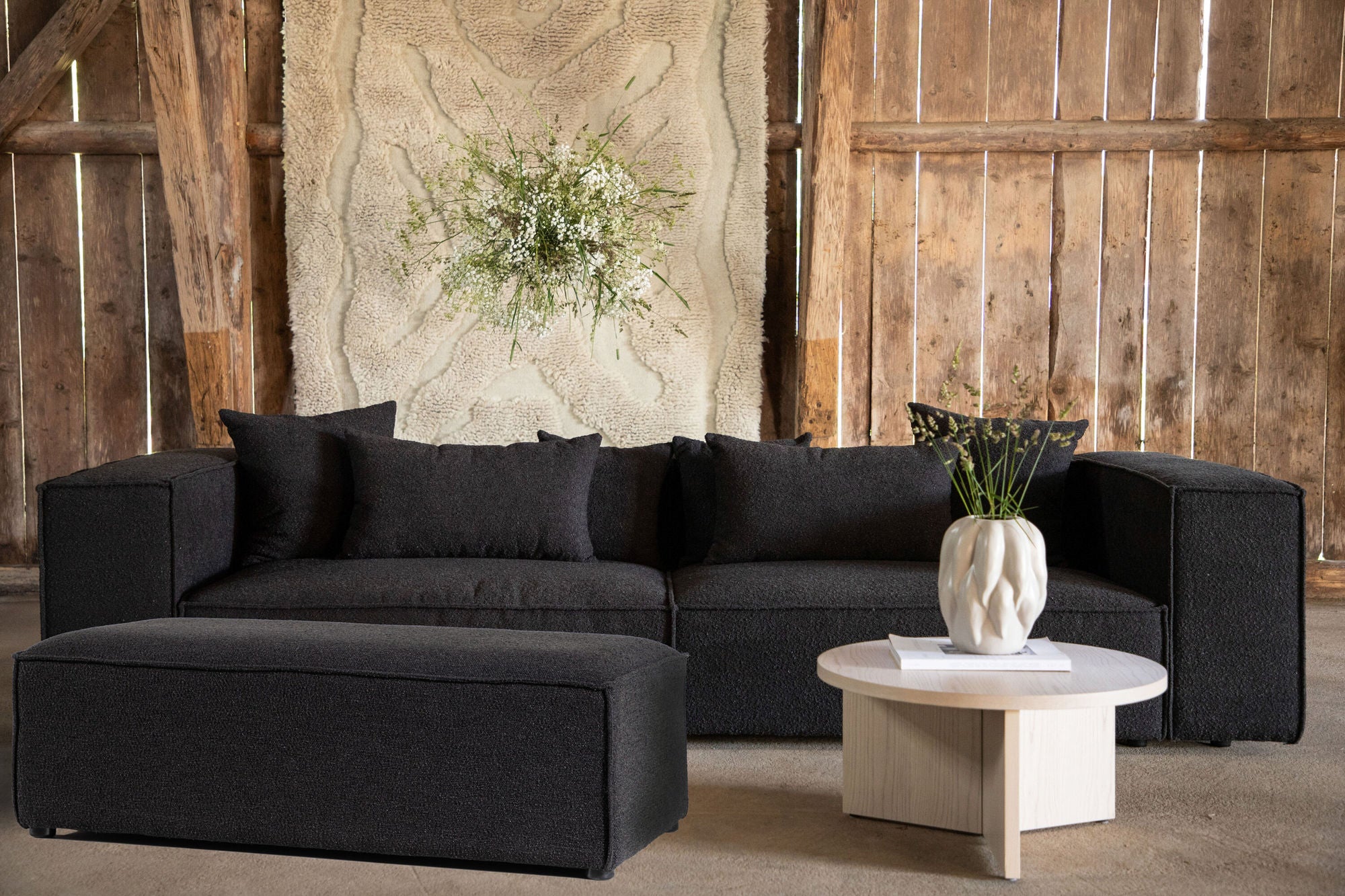 Vind Gillholmen Pouf - Black Boucle /