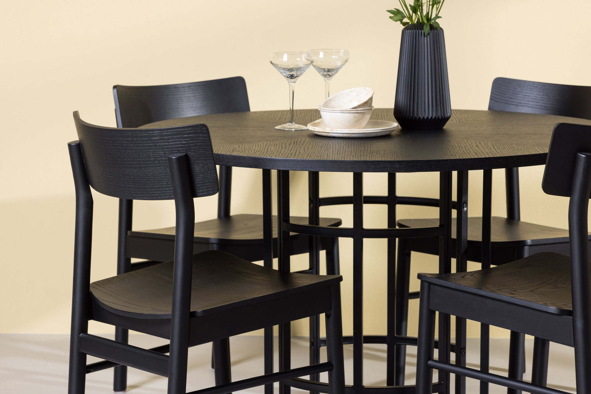 Venture Home Copenhagen spisebord - Black / Black Veneer +Montros Spisebordsstol - Natural / Natural Rubberwood _4
