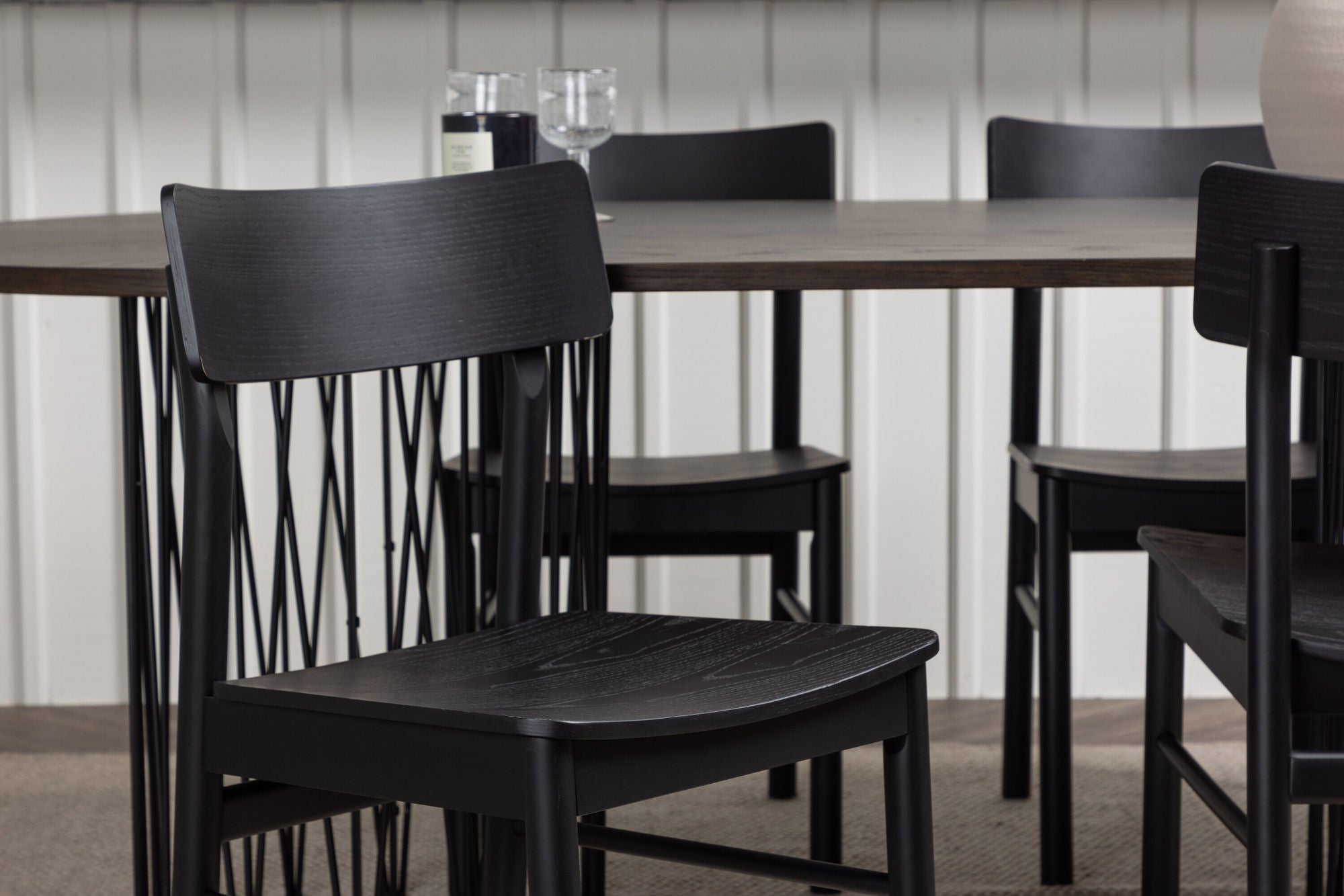 Venture Home Stone oval spisebord - Black / Mocca Veneer +Montros Spisebordsstol - Natural / Natural Rubberwood _4