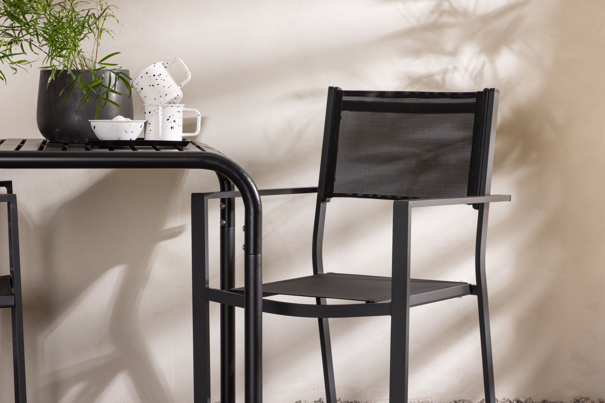 Venture Home Borneo Cafebord Aluminium - Black / Kvadrat 70*70* +Copacabana Stacking stol - Black/Black - Ersätter 4131-408 _2