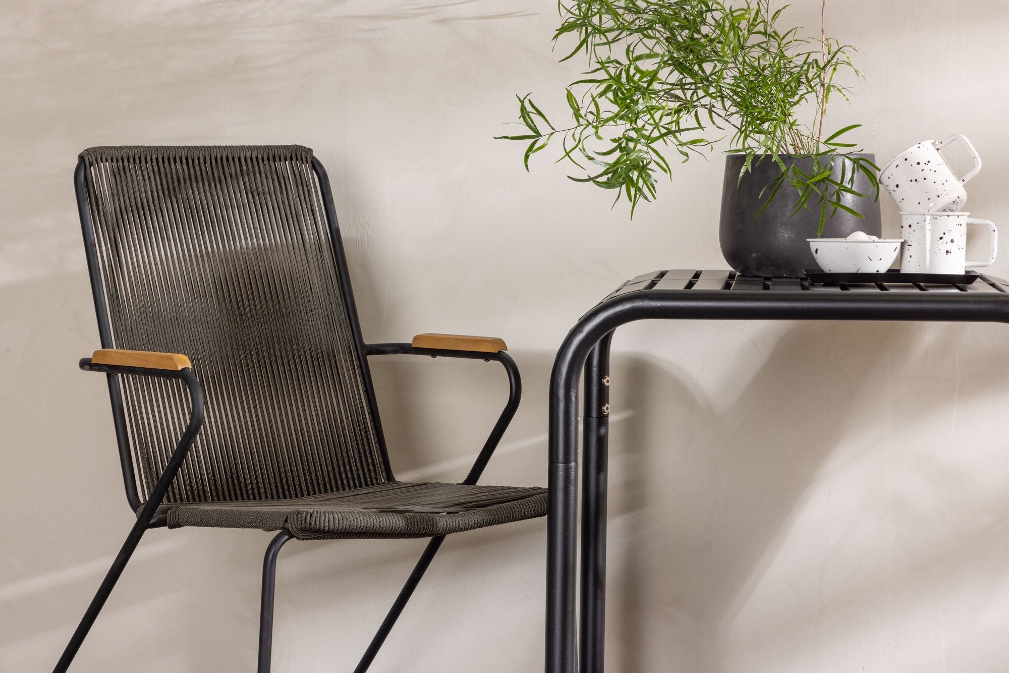 Venture Home Borneo Cafebord Aluminium - Black / Kvadrat 70*70* +Bois Diningchair Steel - Black / Dark Grey Rope _2