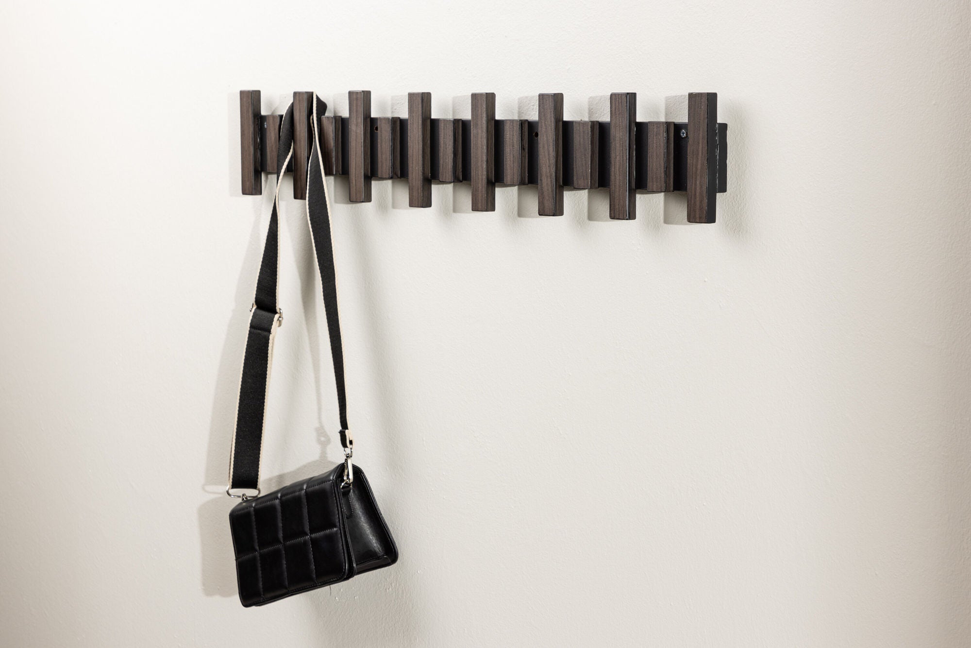 Venture Home Nimes Wall Hat Rack 75x3,5x13cm - Black/Mocca /  MDF
