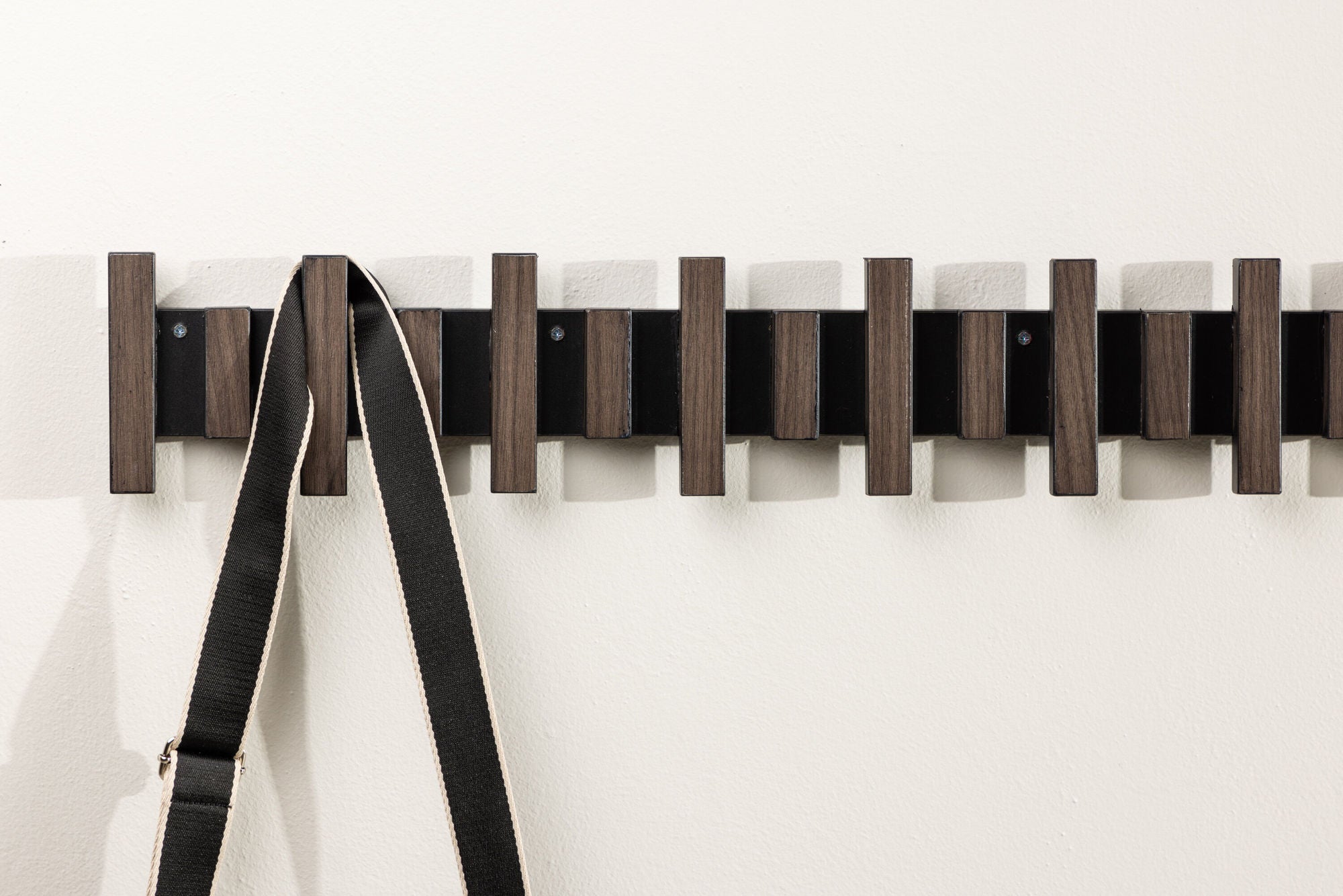 Venture Home Nimes Wall Hat Rack 75x3,5x13cm - Black/Mocca /  MDF