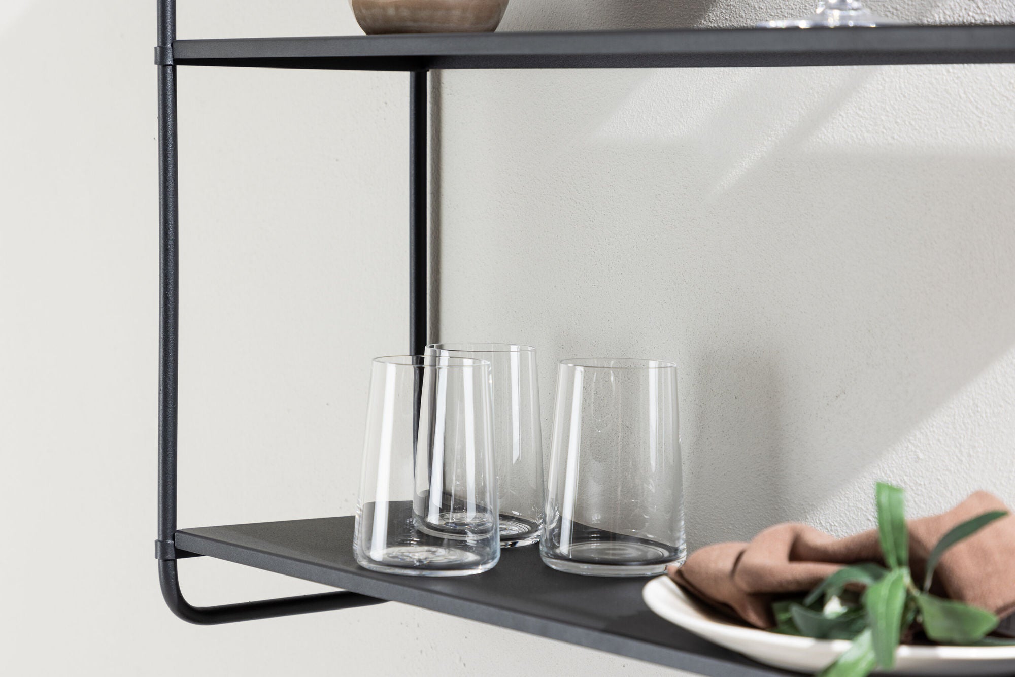 Venture Home Lyon Wall reol - Black / Powder coated Iron