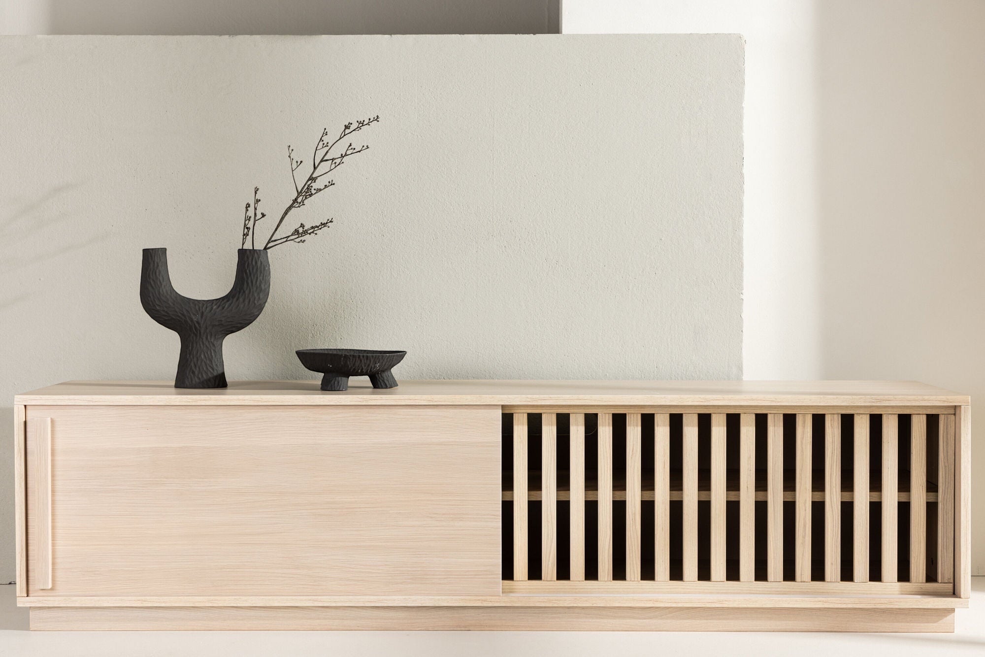 Venture Home Lugo TV bænk - Whitewash / Whitewash Melamine