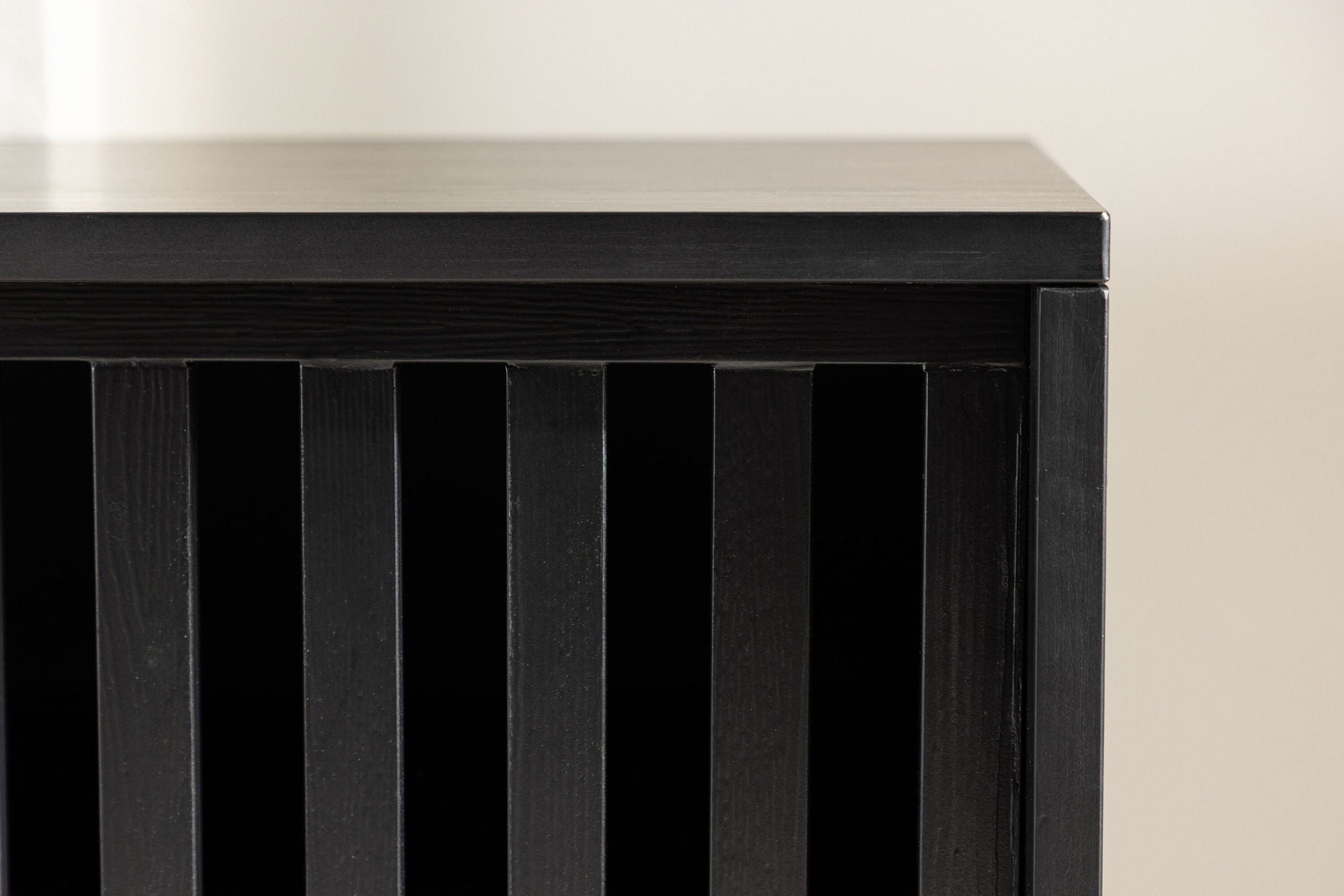 Venture Home Lugo TV bænk - Black / Black Melamine