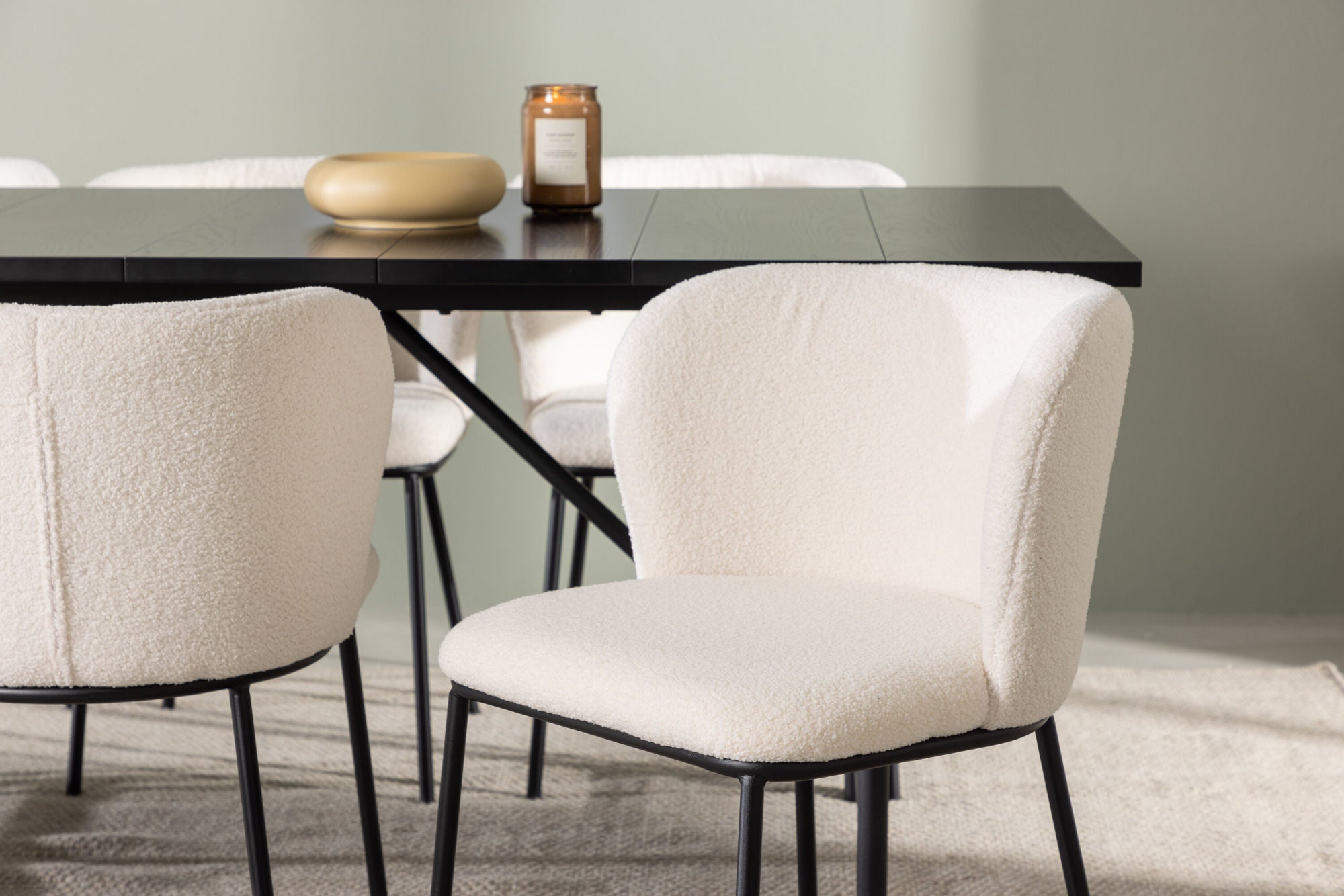 Venture Home Astrid spisebord 200*75 - Matte black / Matte black MDF with veneer +Edina Spisebordsstol - Black / White Boucle _6