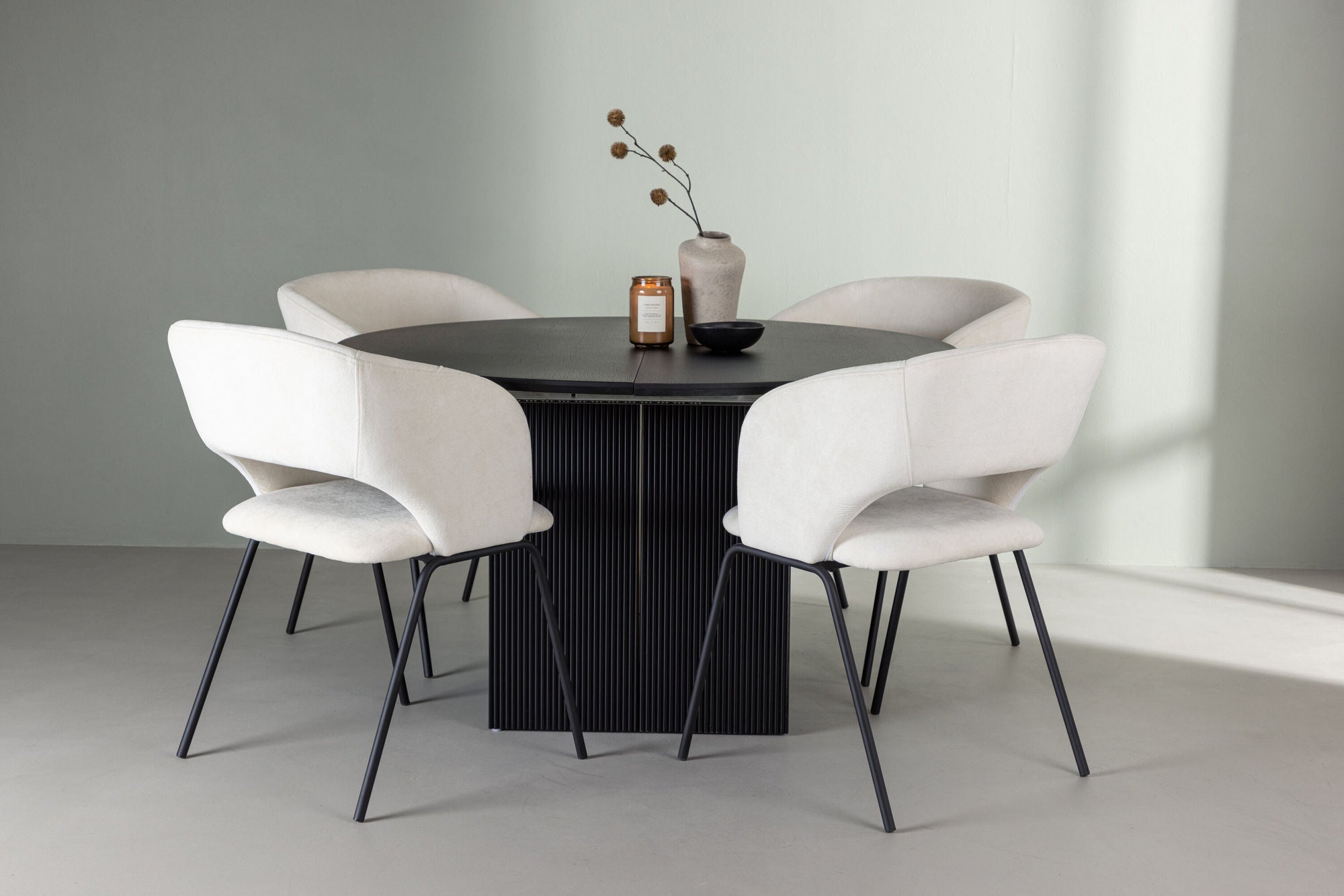 Venture Home Matilda spisebord φ130 - Black / Black MDF with veneer +Day Spisebordsstol - Matte black / White Linen _4