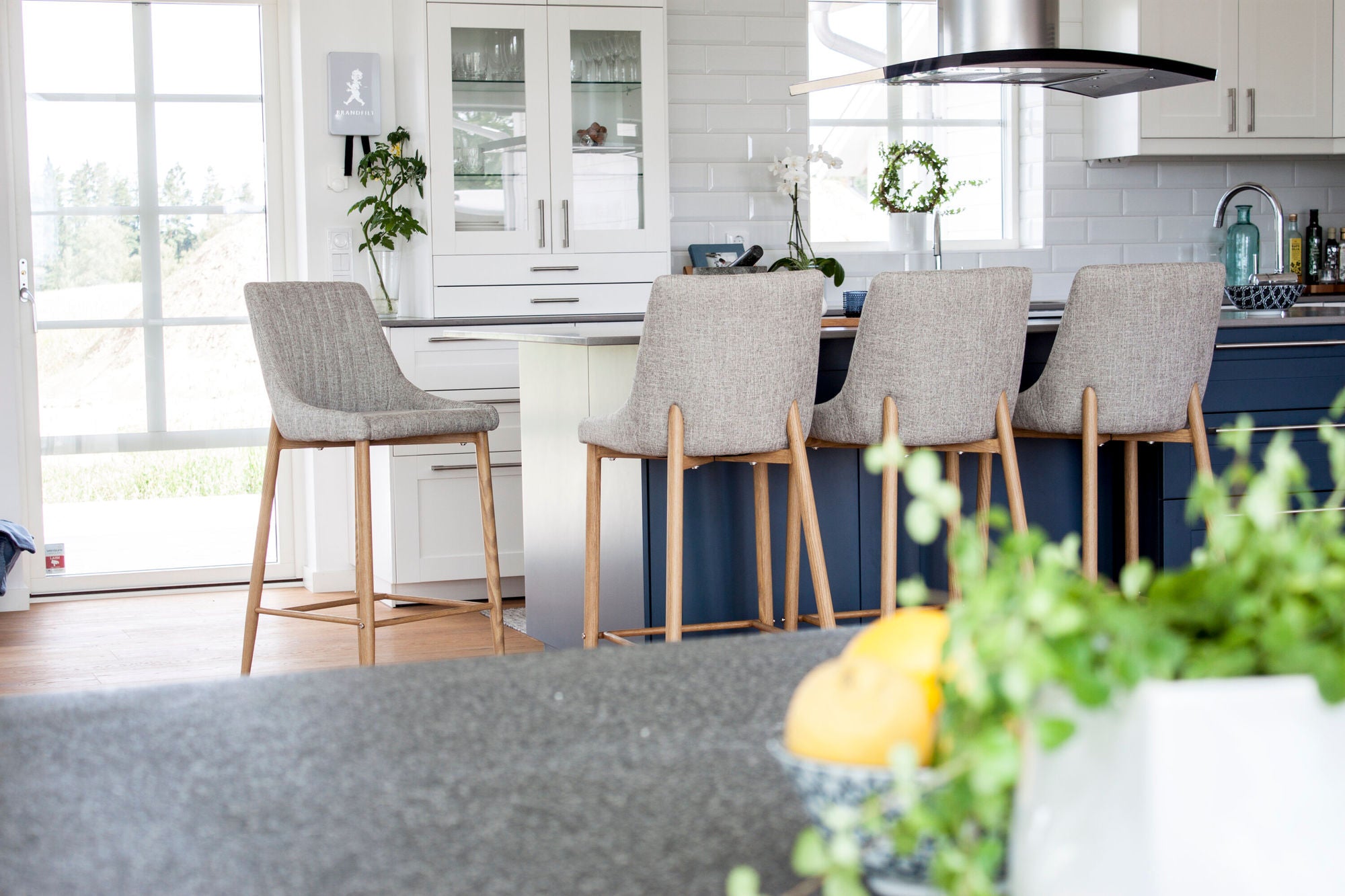 Venture Home Plaza - Bar stool 2-pack - Oak/Light grey