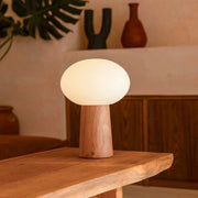 Max lysebrun genopladelig træ bordlampe