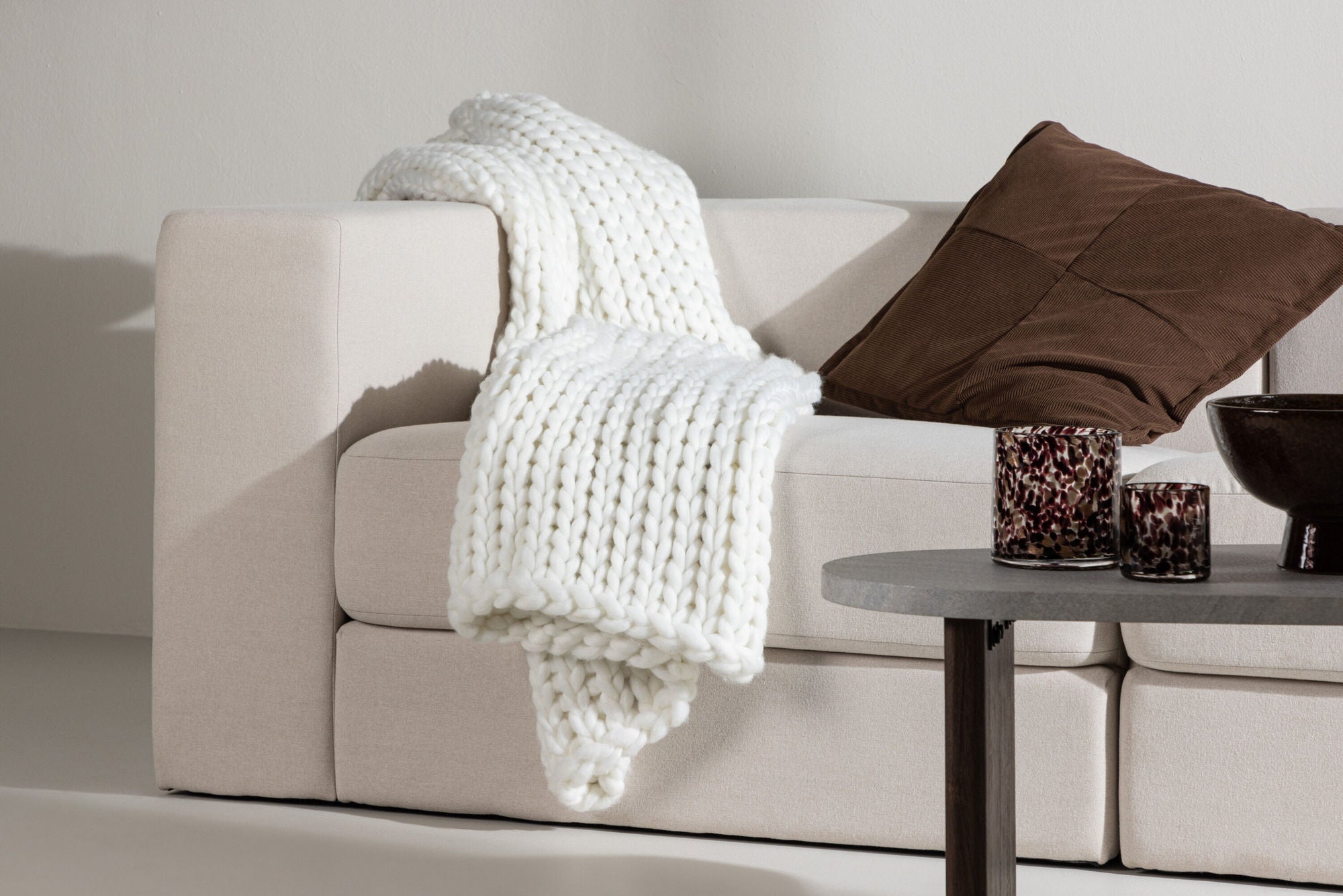 Venture Home KATE 130x170 Blankets - White / 100% Polyester