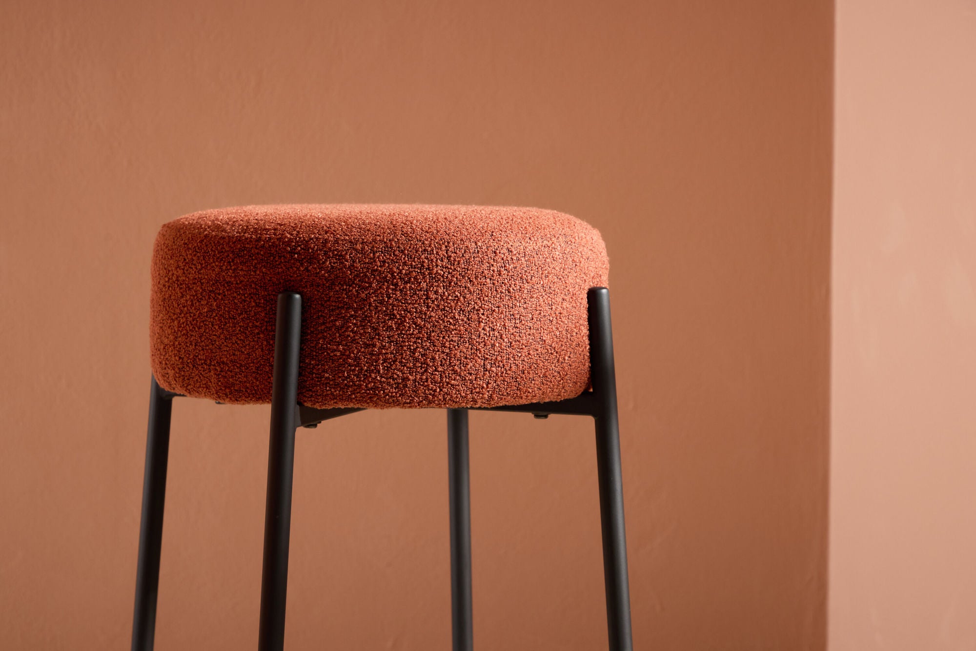 Venture Home Tucson Bar stol - Black Legs / Roasty Boucle