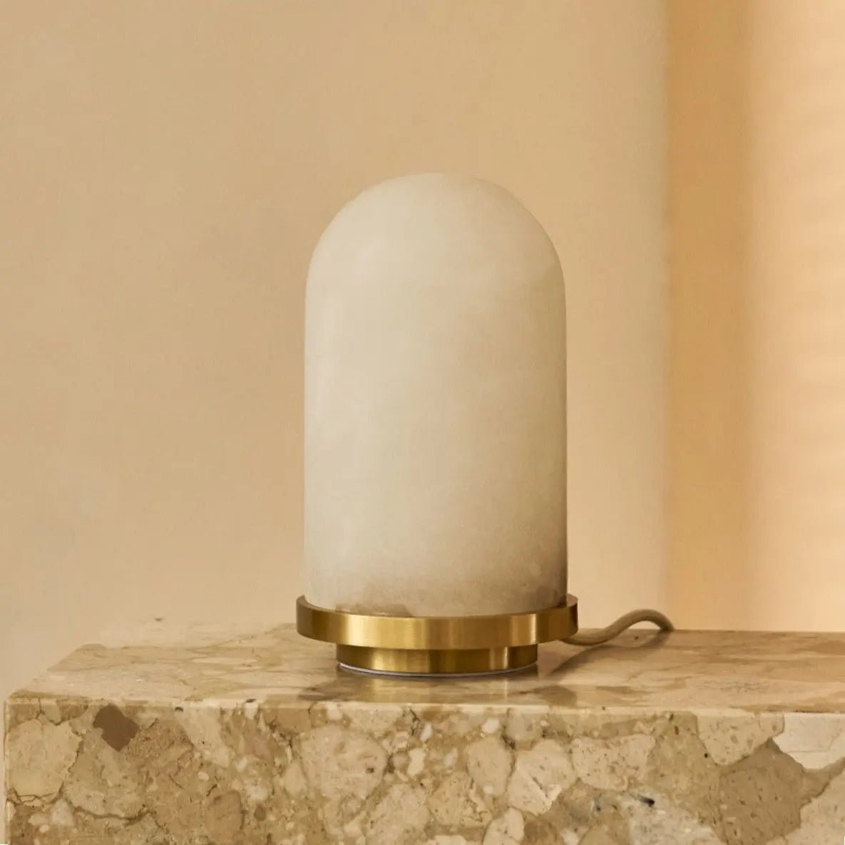 Mateo Alabast bordlampe
