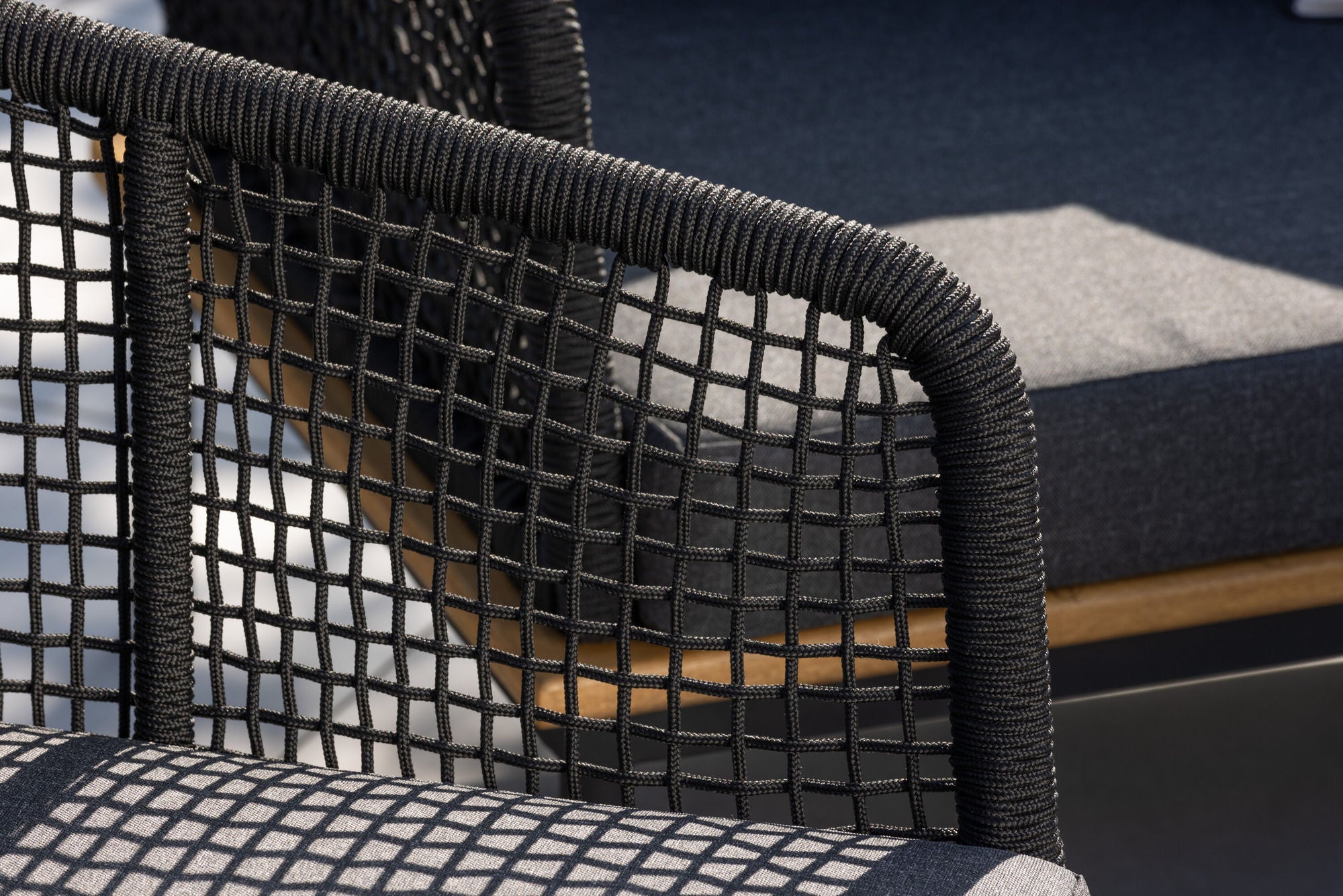 Venture Home Andorra Sofa Set - Black Alu / Acacia / Black Rope / Grey Cushion