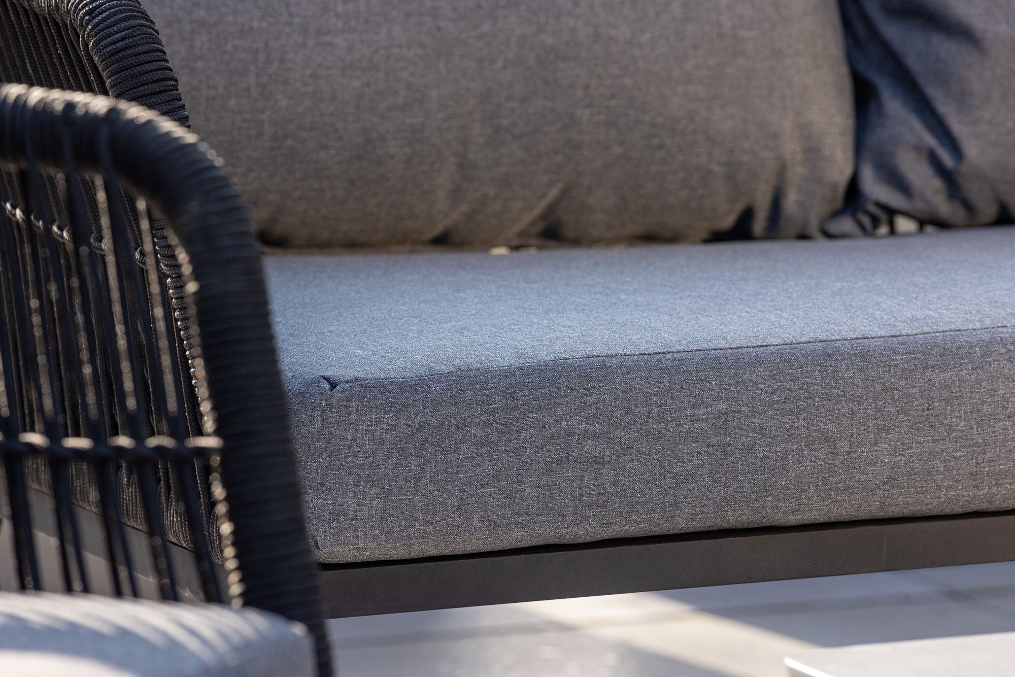 Venture Home Lindos Sofa Set - Black Alu / Black Rope / Grey Cushions