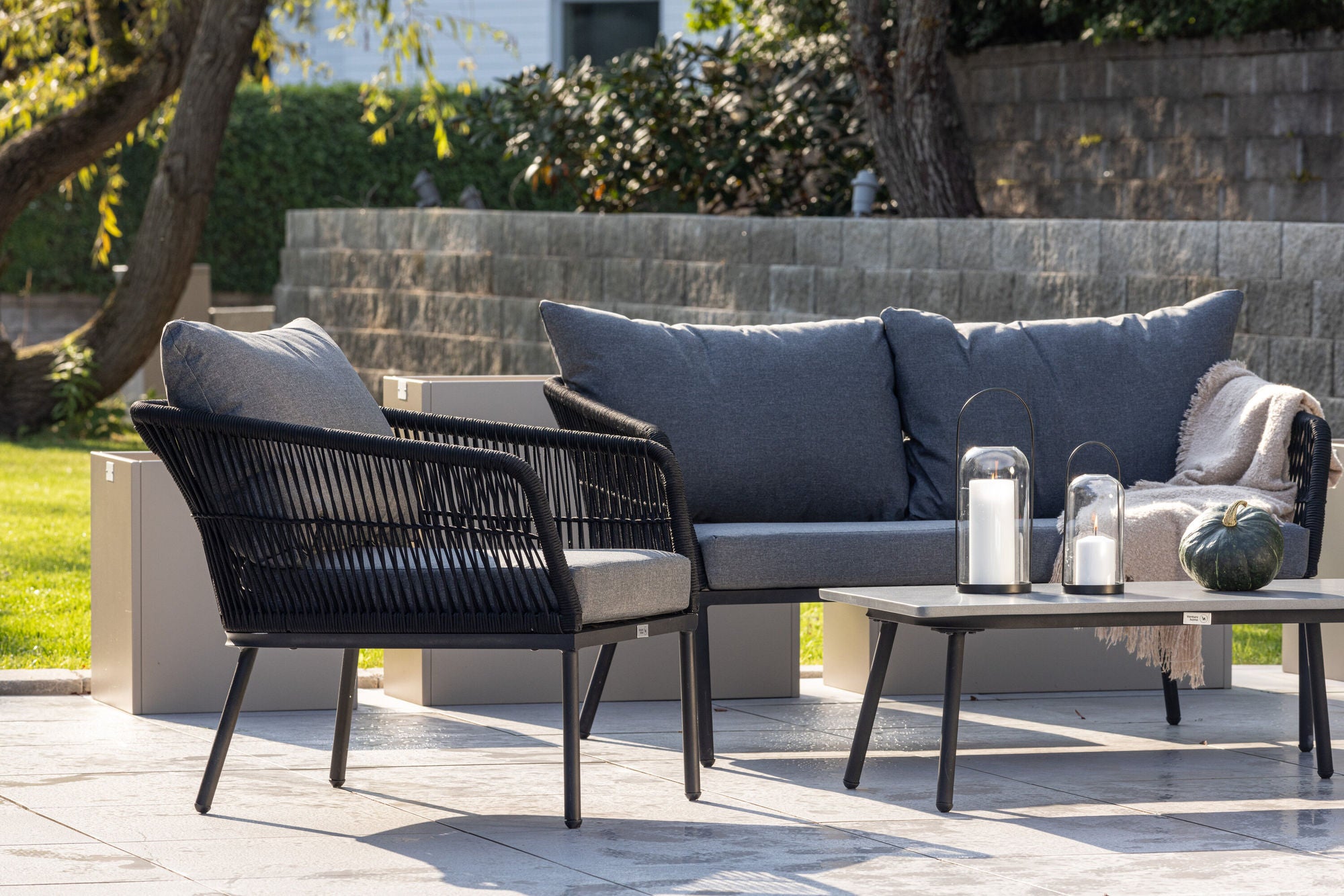 Venture Home Lindos Sofa Set - Black Alu / Black Rope / Grey Cushions