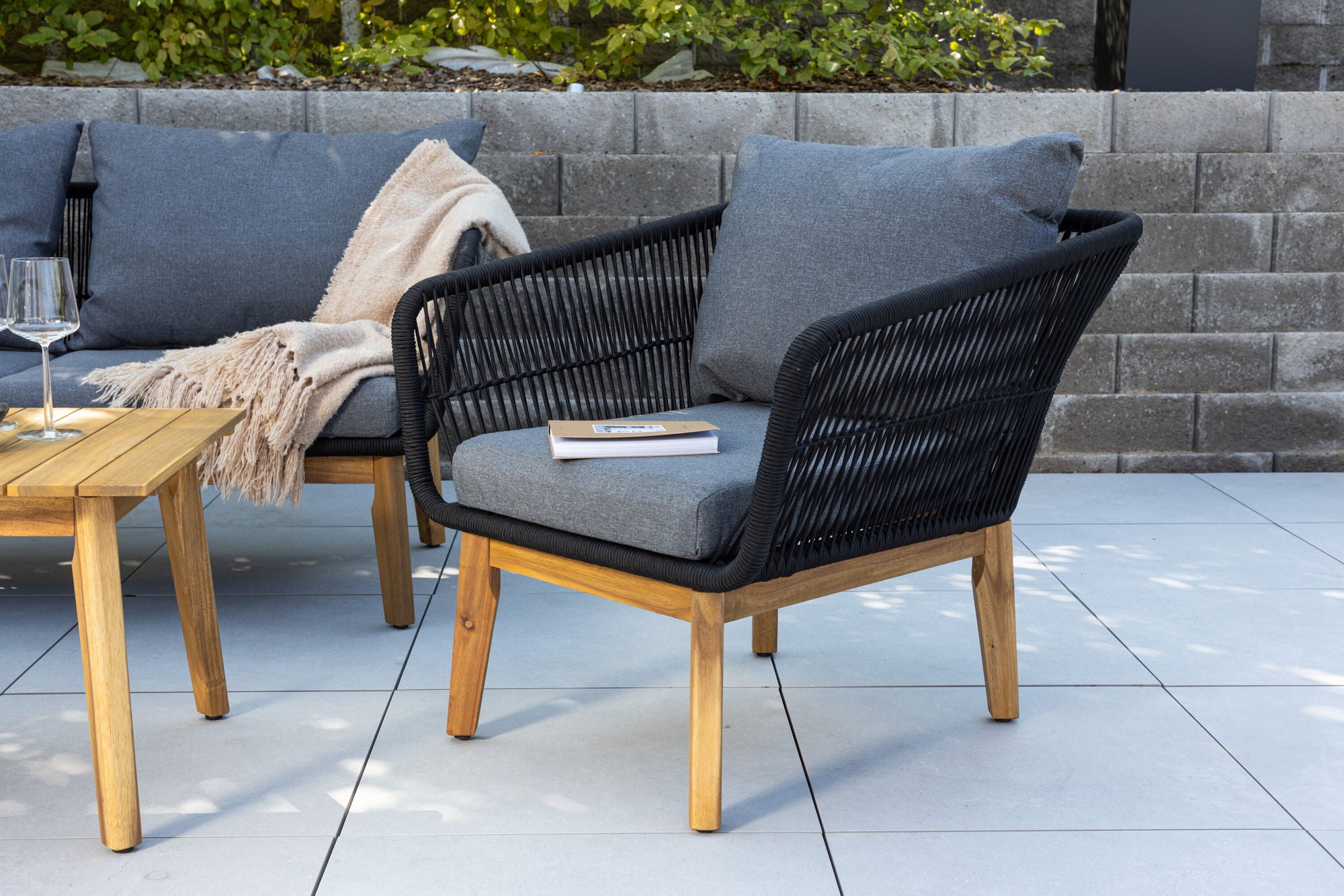 Venture Home Chania Sofa set - Black/Acacia
