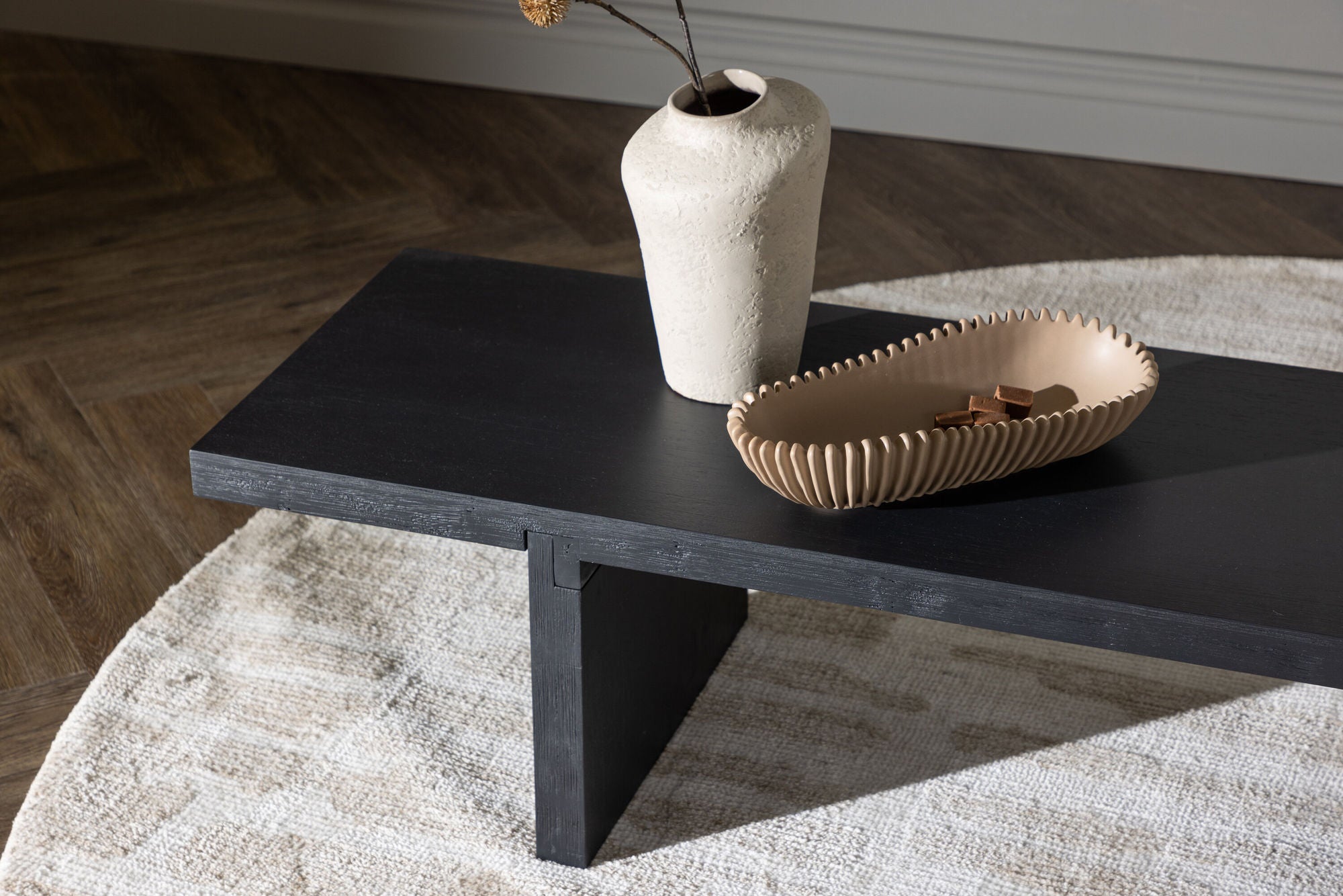 Venture Home Yakunik Sofa bord - Rubberwood / Black MDF