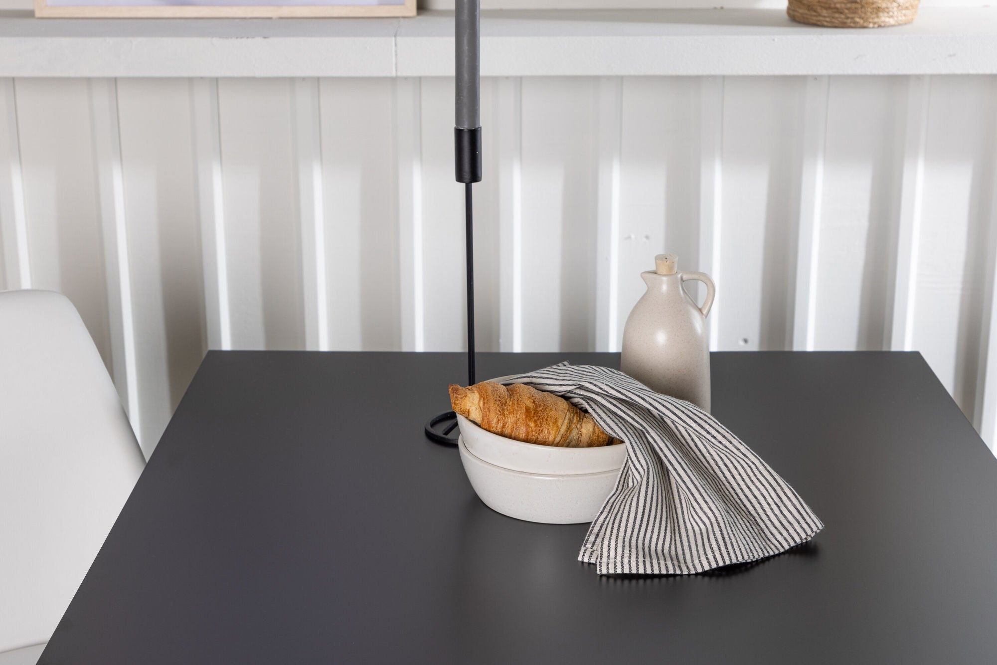 Venture Home Tempe spisebord - Black / Black MDF +Night Spisebordsstol - Black / White PU _2