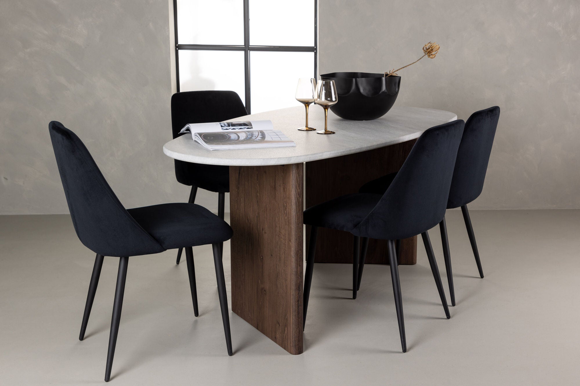 Venture Home Grönvik spisebord 180*75 - Mocca / Offwhite Concretelook MDF +Night Spisebordsstol - Black / Black Velvet _4