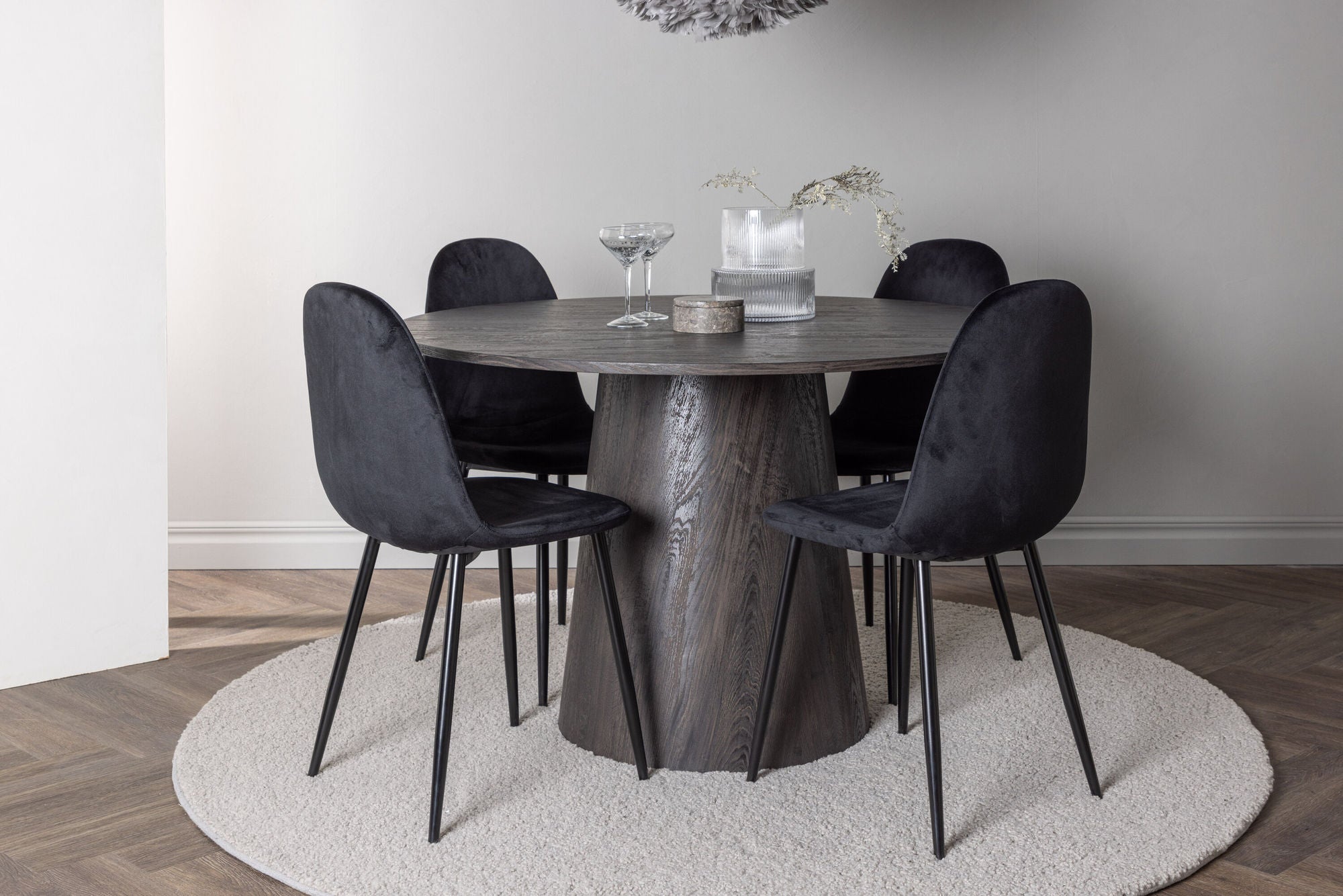 Venture Home Lanzo spisebord φ120 - Mocca/Mocca +Polar Spisebordsstol - Black legs / Black Velvet _4