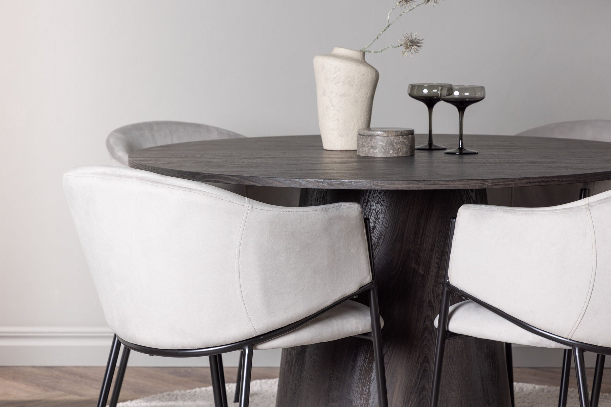 Venture Home Lanzo spisebord φ120 - Mocca/Mocca +Evelina Spisebordsstol - Black / Light grey Velvet _4