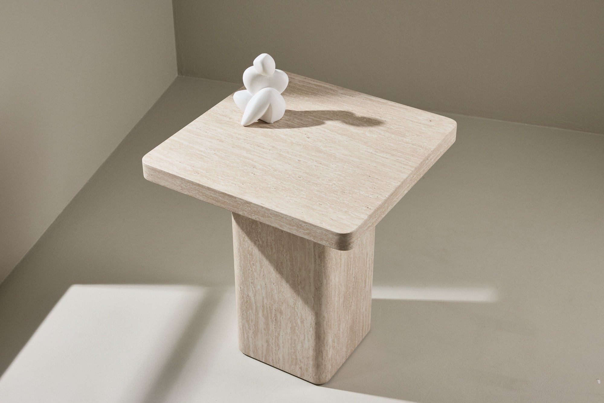 Venture Home Qvart Sofa bord 50x50x56 cm - Travertinelook