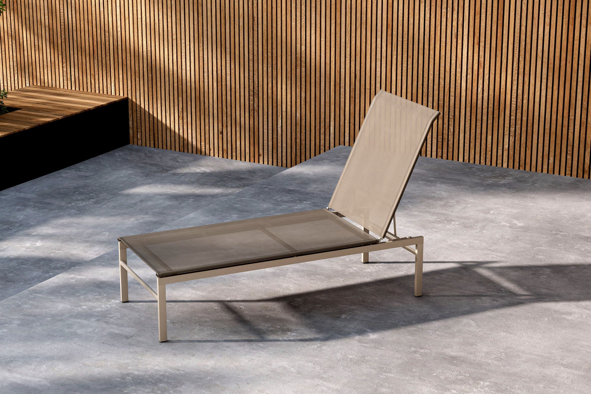 Venture Home Massimo Sun Lounge - Beige / Beige