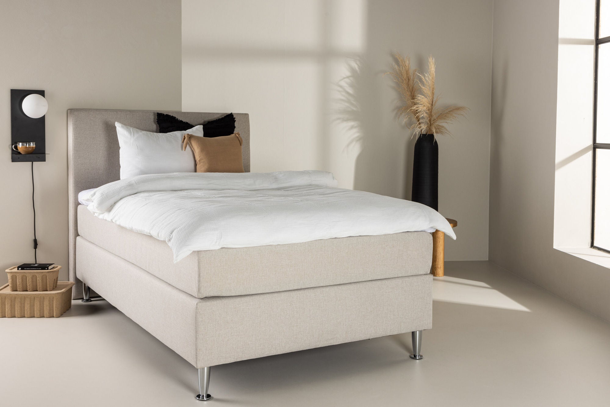 Venture Home Toledo Bed 120*200 - Matte Silver / Beige Fabric Lino 02