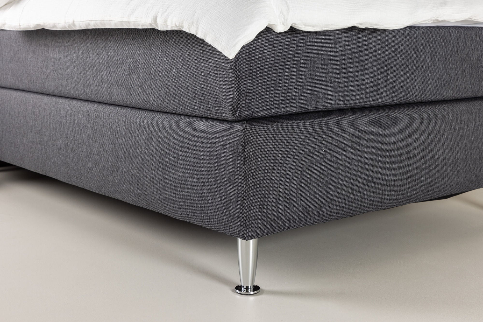 Venture Home Toledo Bed 120*200 - Matte Silver / Dark grey Fabric Lino 12