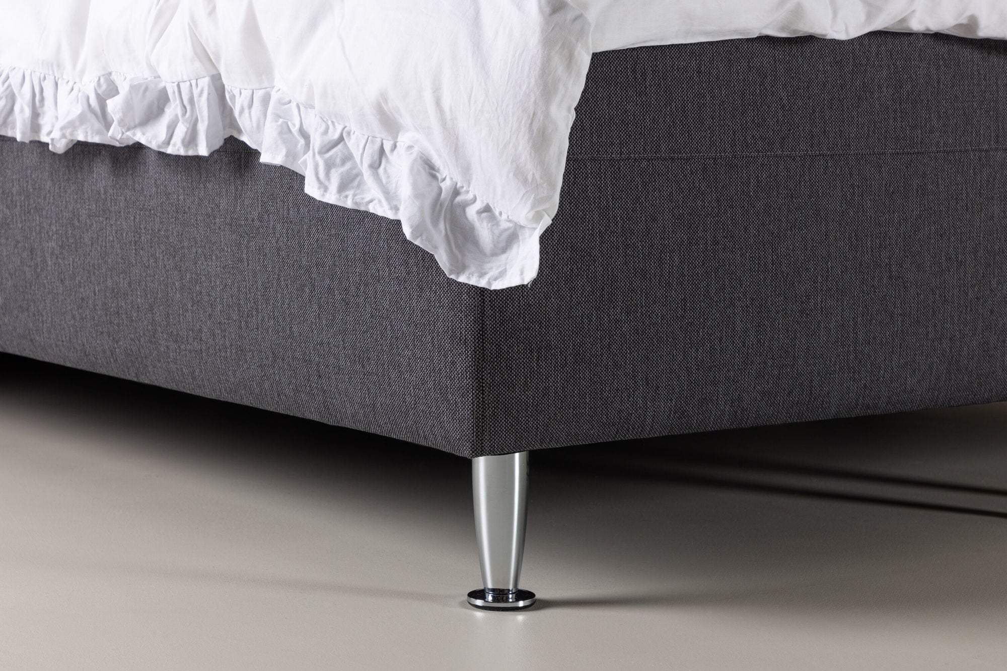 Venture Home Mesa Bed 180*200 - Matte Silver / Dark grey Fabric Lino 12