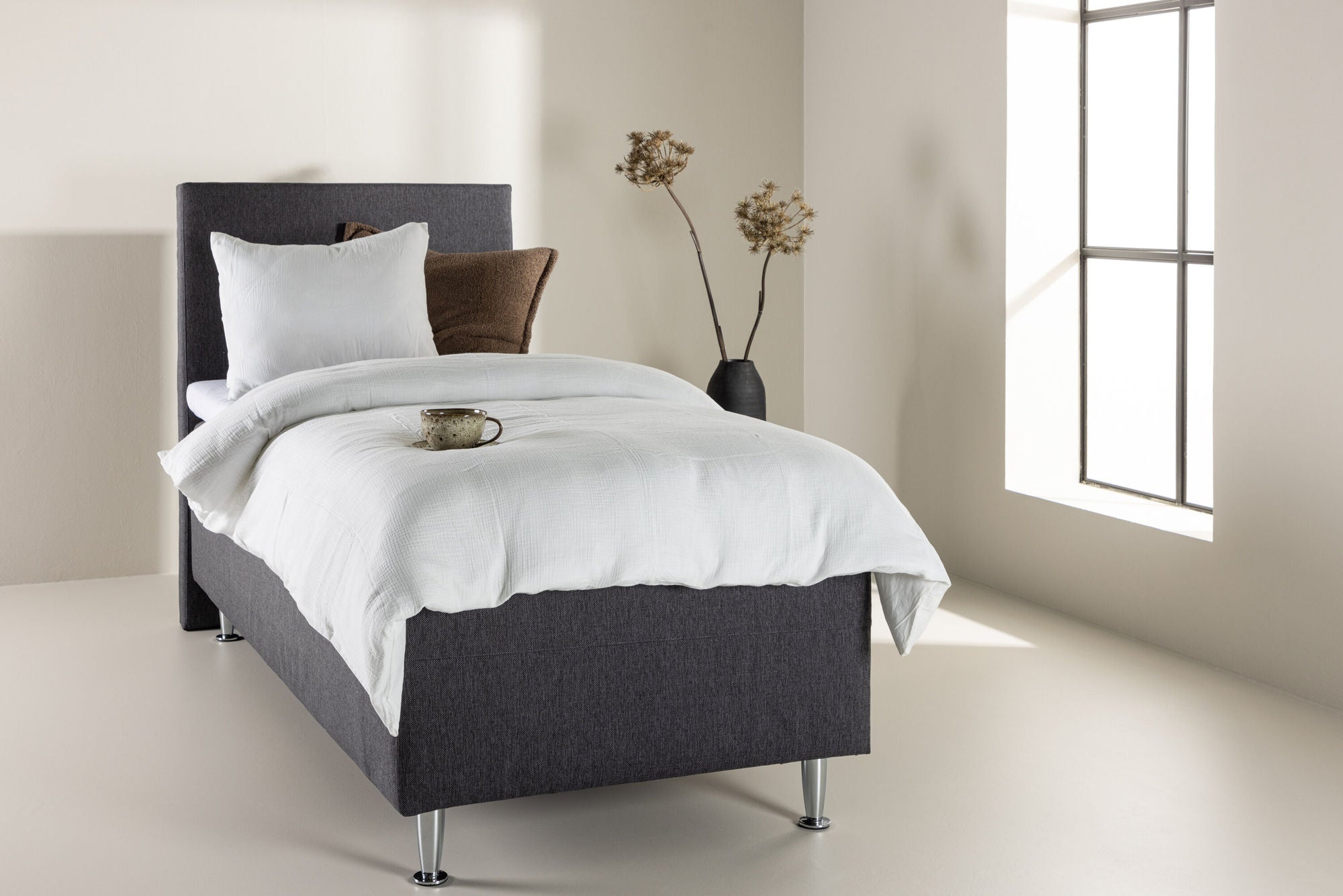 Venture Home Mesa Bed 90*200 - Matte Silver / Dark grey Fabric Lino 12