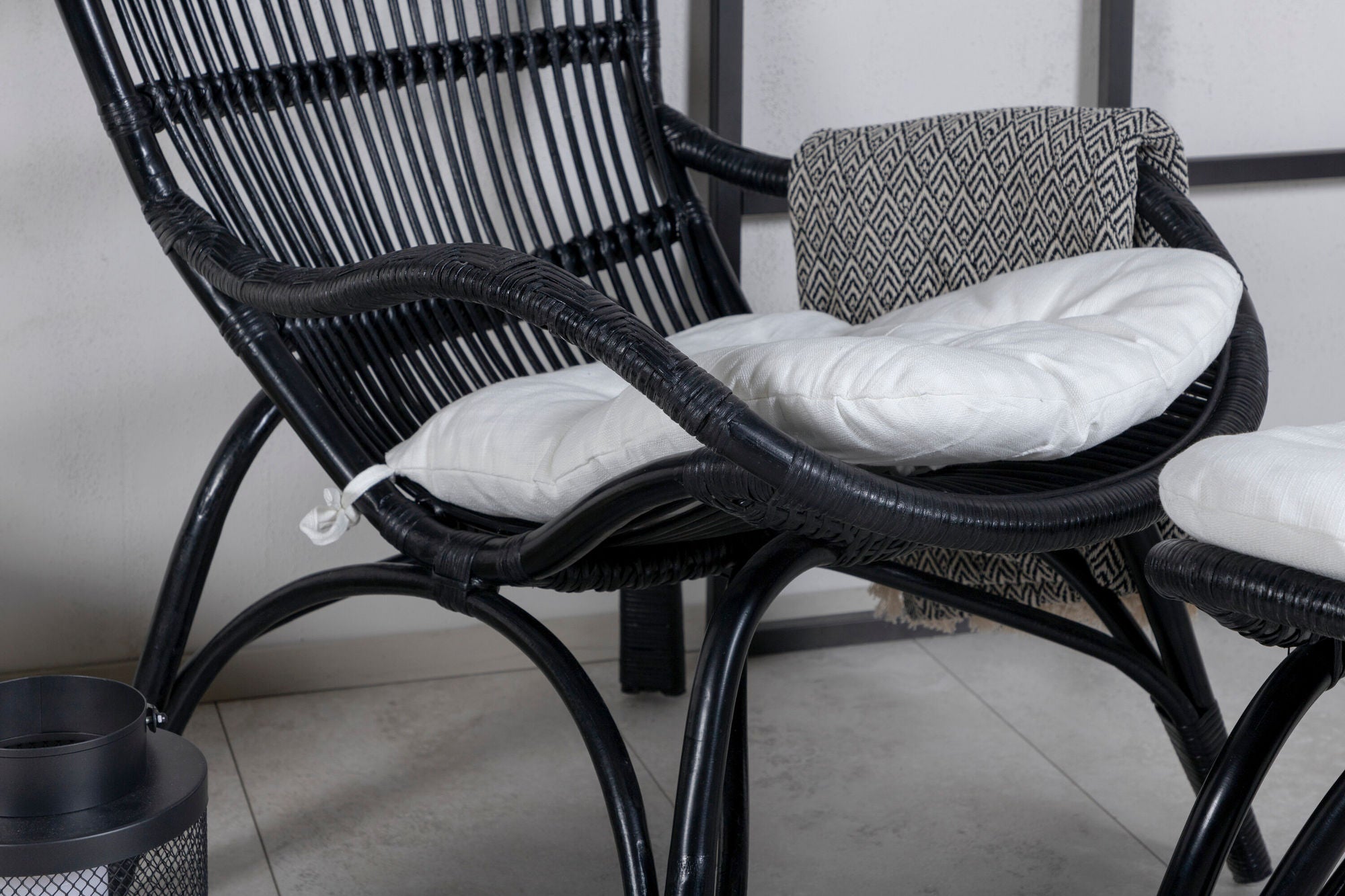 Venture Home Ella Lounge stol - BLACK rattan / Offwhite Cushion Ersätter 1571-6012