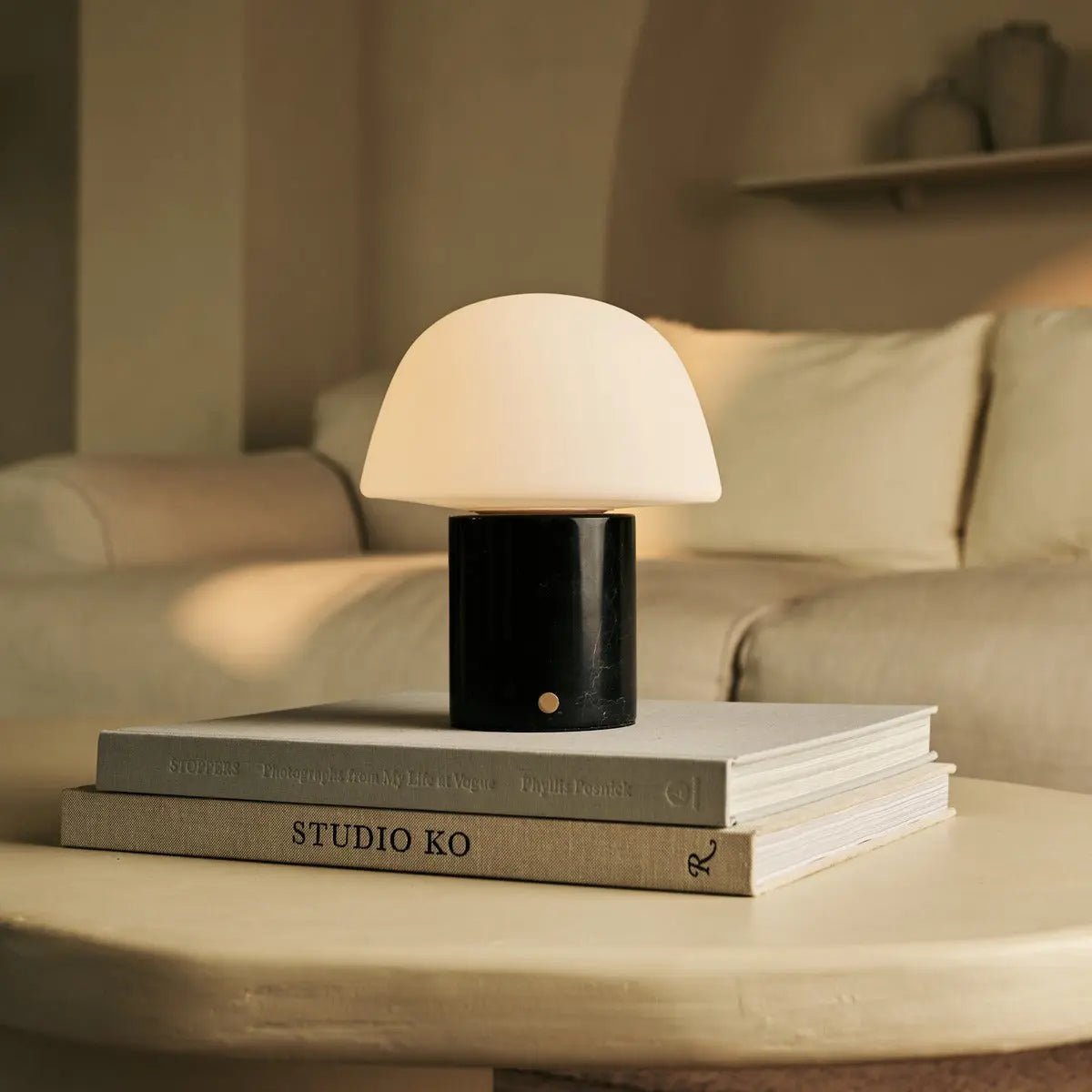 Maes Black – Nero Marquina Marmor genopladelig bordlampe